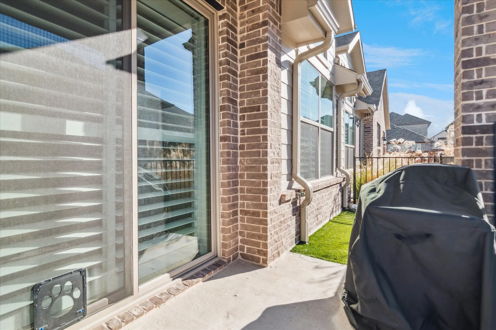 Townhouse For Sale in Collin County , 2805 Concord Drive, Wylie, Texas 75098, 3 Bedroom, 3 Bathroom, 2 Garage spaces, 1,701 Sqft, built in 2024, mls#21144021, Real Estate Agent in Wylie, Homes For Sale in Collin county, Homes For Sale in Wylie, Realtor in Wylie Texas, Real Estate Brokerage Independent Realty Texas, Luminita Cordes Realtor