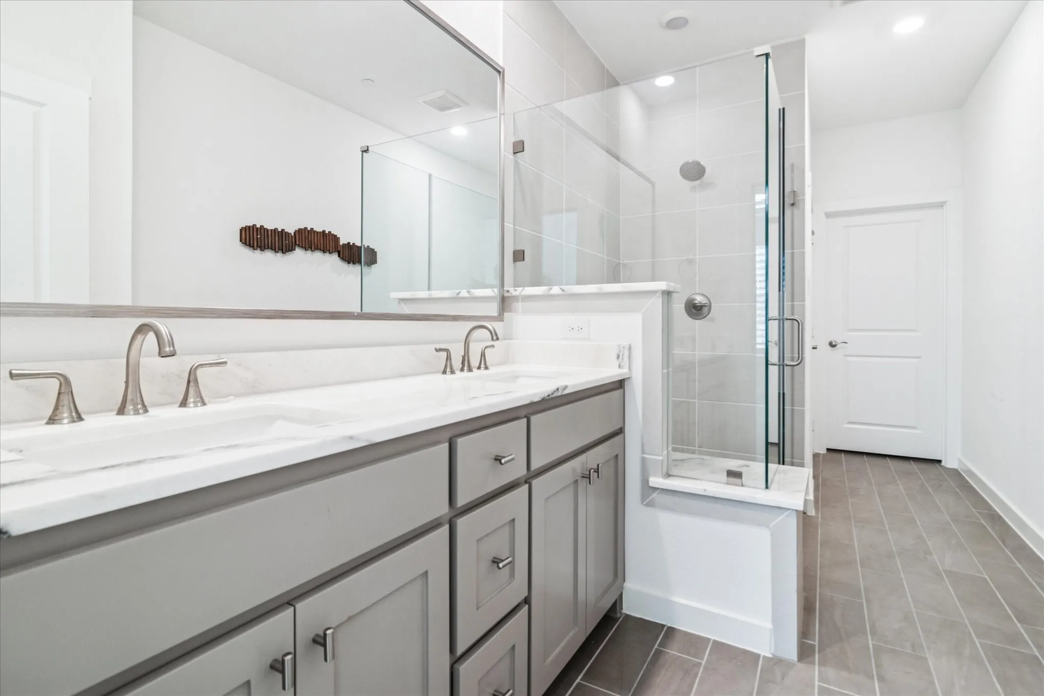 Townhouse For Sale in Collin County , 2805 Concord Drive, Wylie, Texas 75098, 3 Bedroom, 3 Bathroom, 2 Garage spaces, 1,701 Sqft, built in 2024, mls#21144021, Real Estate Agent in Wylie, Homes For Sale in Collin county, Homes For Sale in Wylie, Realtor in Wylie Texas, Real Estate Brokerage Independent Realty Texas, Luminita Cordes Realtor