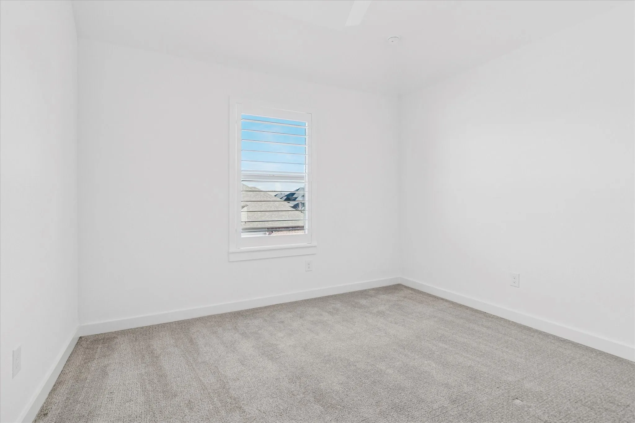Townhouse For Sale in Collin County , 2805 Concord Drive, Wylie, Texas 75098, 3 Bedroom, 3 Bathroom, 2 Garage spaces, 1,701 Sqft, built in 2024, mls#21144021, Real Estate Agent in Wylie, Homes For Sale in Collin county, Homes For Sale in Wylie, Realtor in Wylie Texas, Real Estate Brokerage Independent Realty Texas, Luminita Cordes Realtor