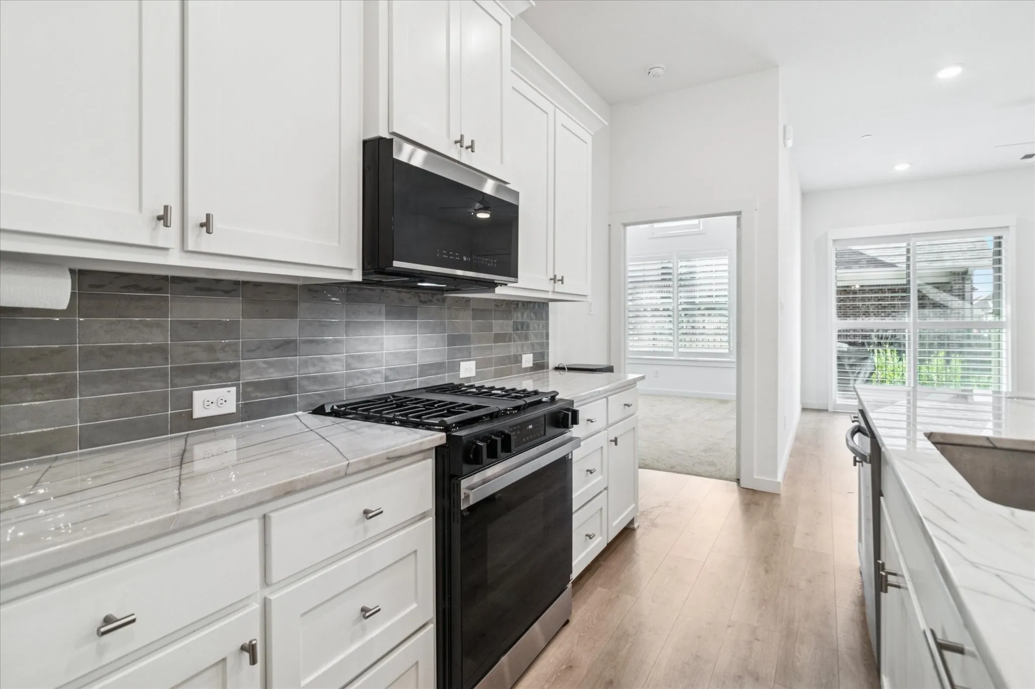 Townhouse For Sale in Collin County , 2805 Concord Drive, Wylie, Texas 75098, 3 Bedroom, 3 Bathroom, 2 Garage spaces, 1,701 Sqft, built in 2024, mls#21144021, Real Estate Agent in Wylie, Homes For Sale in Collin county, Homes For Sale in Wylie, Realtor in Wylie Texas, Real Estate Brokerage Independent Realty Texas, Luminita Cordes Realtor