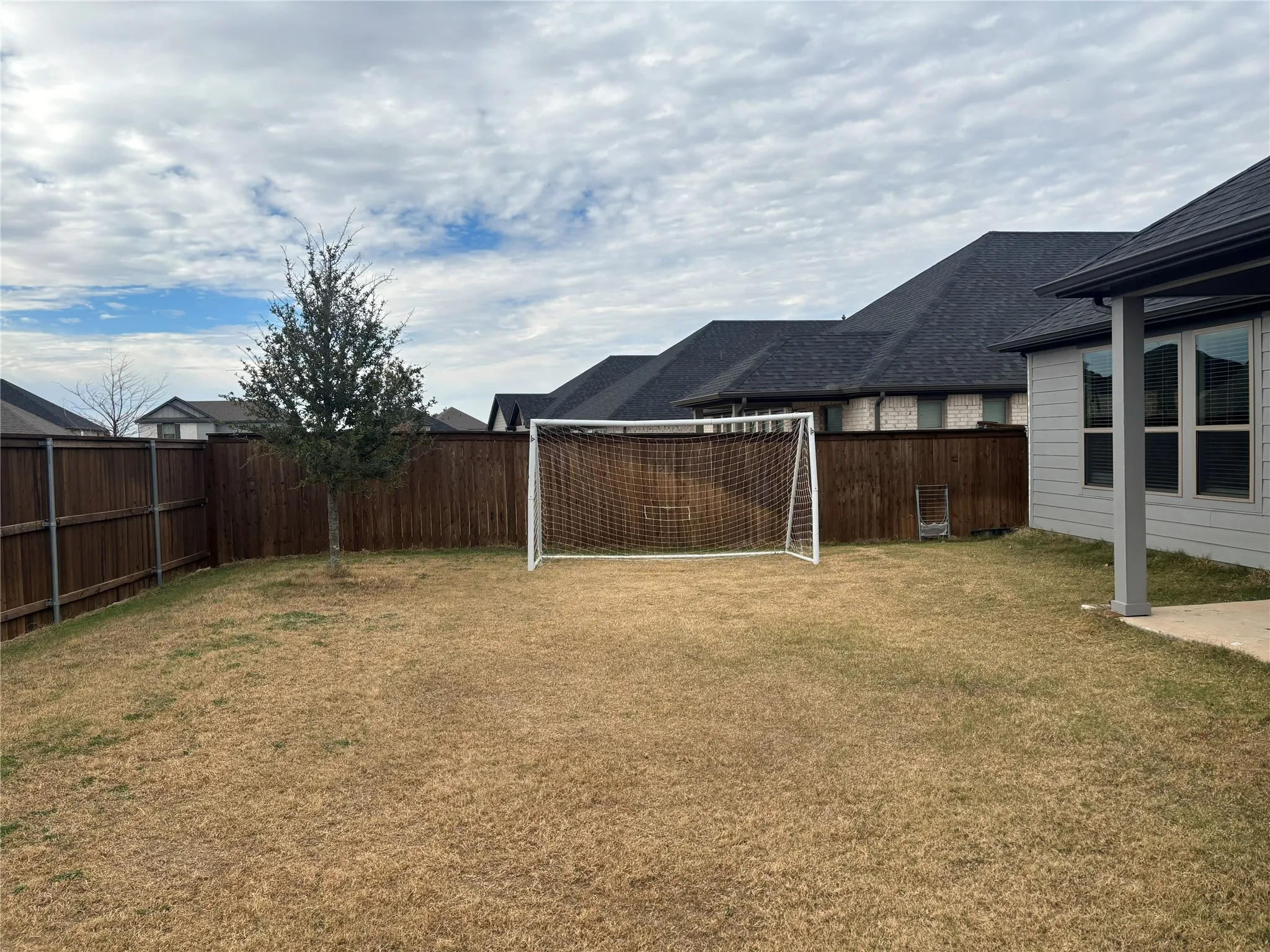 Single Family Residence For Rent in Kaufman County , 2029 Dovedale Drive, Forney, Texas 75126, 4 Bedroom, 3 Bathroom, 2 Garage spaces, 2,426 Sqft, built in 2024, Preowned, mls#21143290, Real Estate Agent in Forney, Homes For Rent in Kaufman county, Homes For Rent in Forney, Realtor in Forney Texas, Real Estate Brokerage Independent Realty Texas, Luminita Cordes Realtor