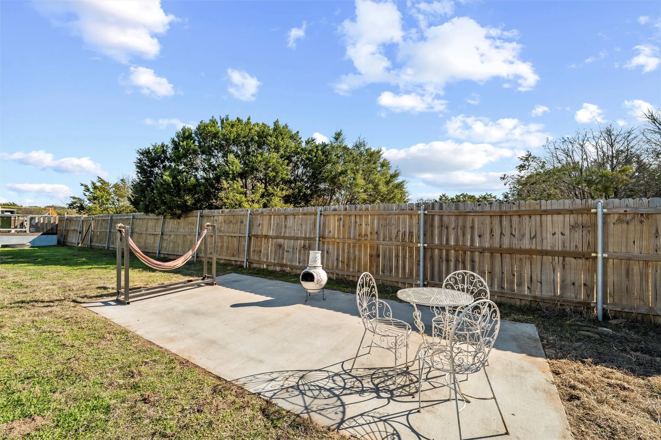 Single Family Residence For Sale in Parker County , 144 Emerald Drive, Weatherford, Texas 76087, 4 Bedroom, 2 Bathroom, 2 Garage spaces, 1,770 Sqft, built in 2018, mls#21133146, Real Estate Agent in Weatherford, Homes For Sale in Parker county, Homes For Sale in Weatherford, Realtor in Weatherford Texas, Real Estate Brokerage Independent Realty Texas, Luminita Cordes Realtor