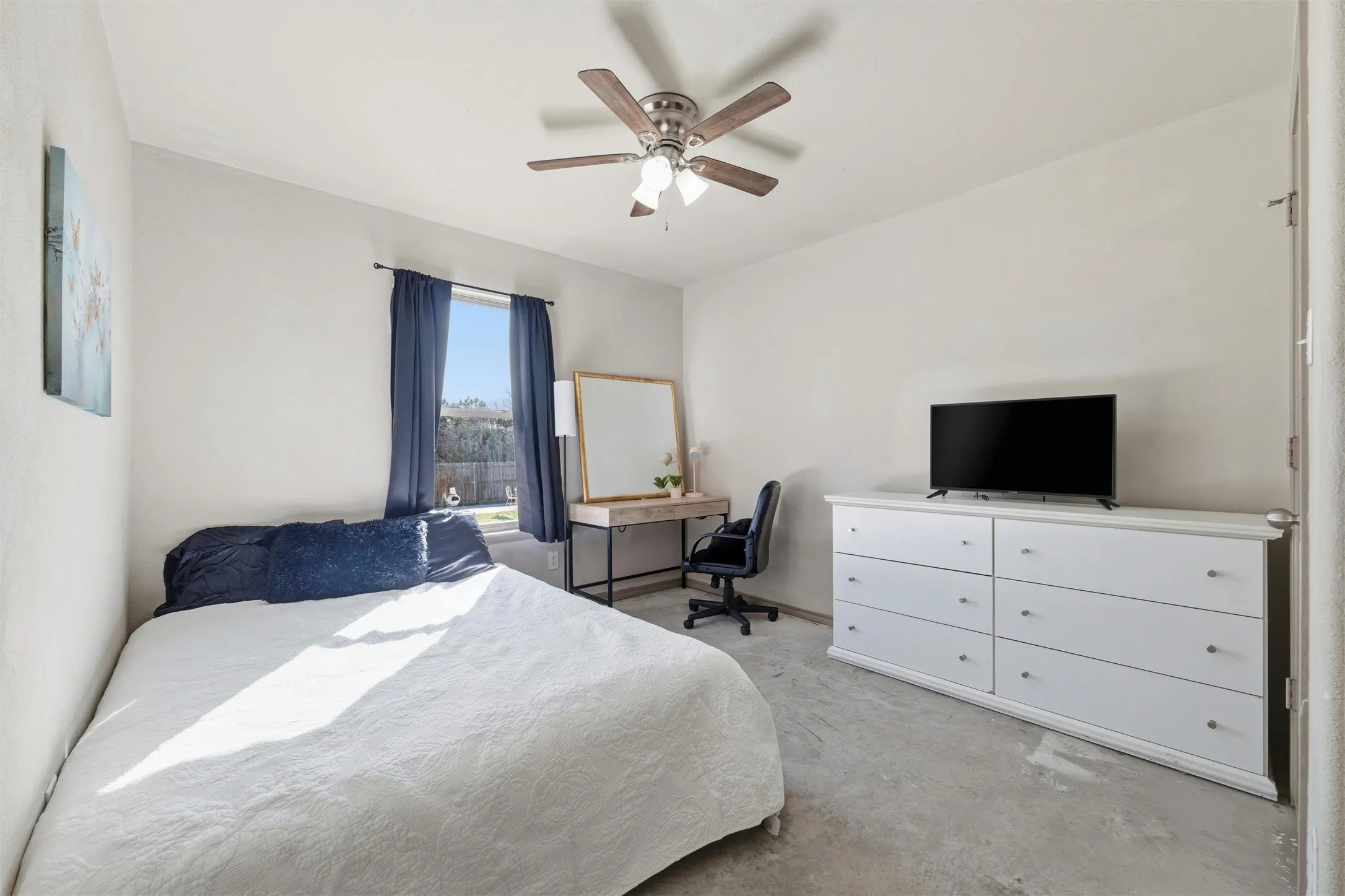 Single Family Residence For Sale in Parker County , 144 Emerald Drive, Weatherford, Texas 76087, 4 Bedroom, 2 Bathroom, 2 Garage spaces, 1,770 Sqft, built in 2018, mls#21133146, Real Estate Agent in Weatherford, Homes For Sale in Parker county, Homes For Sale in Weatherford, Realtor in Weatherford Texas, Real Estate Brokerage Independent Realty Texas, Luminita Cordes Realtor