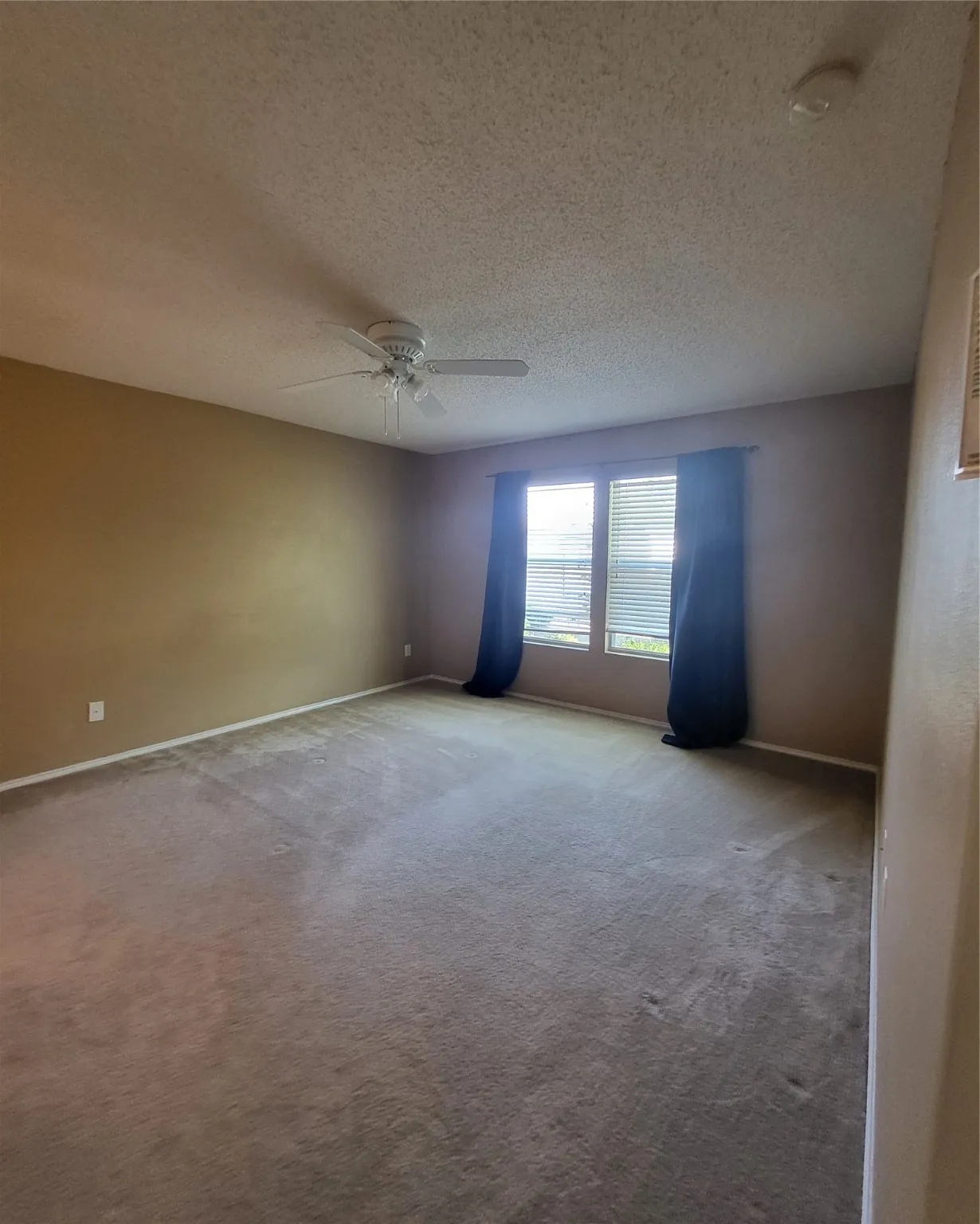 Single Family Residence For Rent in Rockwall County , 2513 Barksdale Drive, Rockwall, Texas 75032, 3 Bedroom, 2 Bathroom, 2 Garage spaces, 1,655 Sqft, built in 2003, Preowned, mls#21144189, Real Estate Agent in Rockwall, Homes For Rent in Rockwall county, Homes For Rent in Rockwall, Realtor in Rockwall Texas, Real Estate Brokerage Independent Realty Texas, Luminita Cordes Realtor
