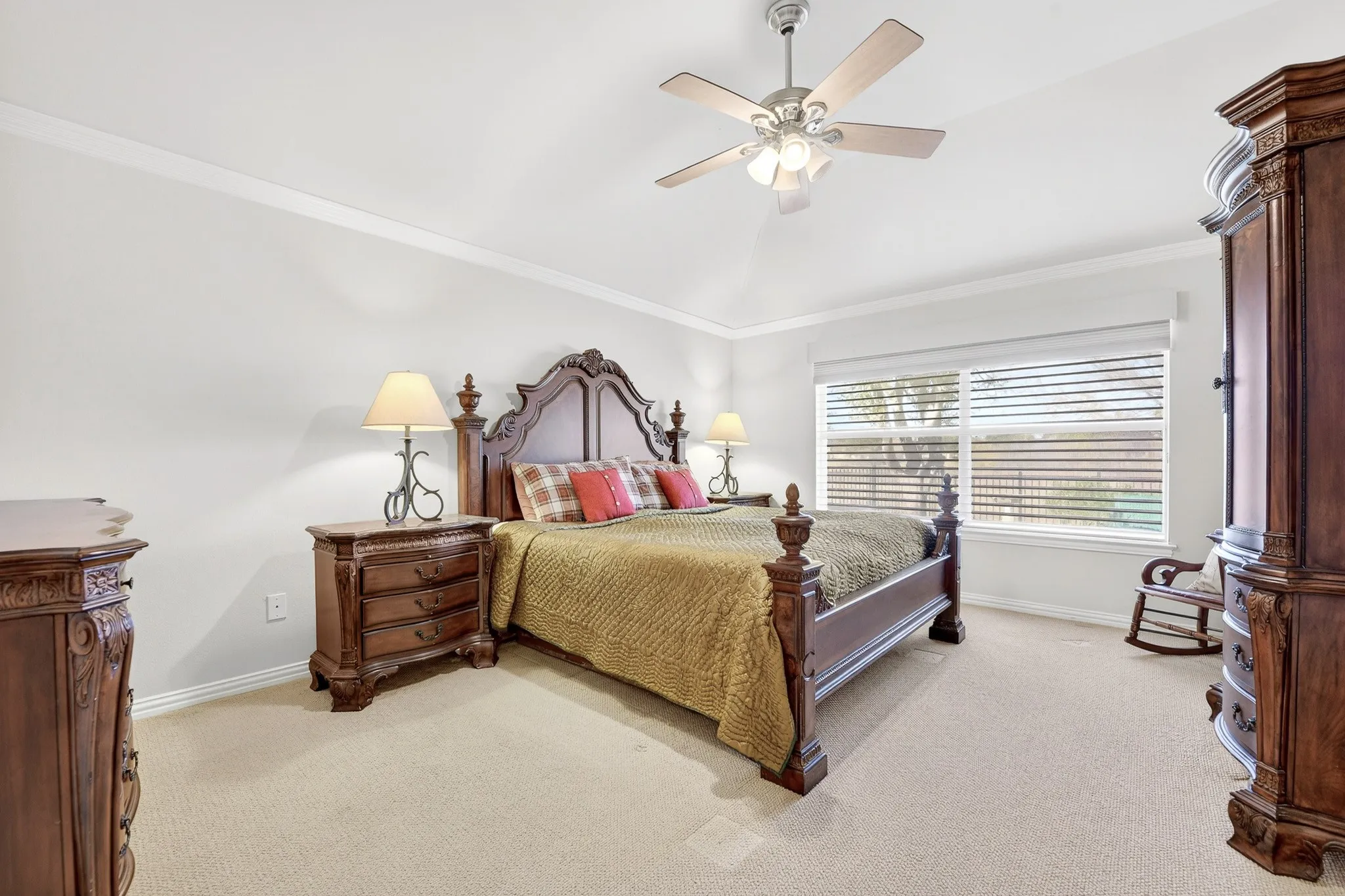 Single Family Residence For Sale in Denton County , 11316 Southerland Drive, Denton, Texas 76207, 2 Bedroom, 2 Bathroom, 2 Garage spaces, 1,585 Sqft, built in 2004, Preowned, mls#21143462, Real Estate Agent in Denton, Homes For Sale in Denton county, Homes For Sale in Denton, Realtor in Denton Texas, Real Estate Brokerage Independent Realty Texas, Luminita Cordes Realtor
