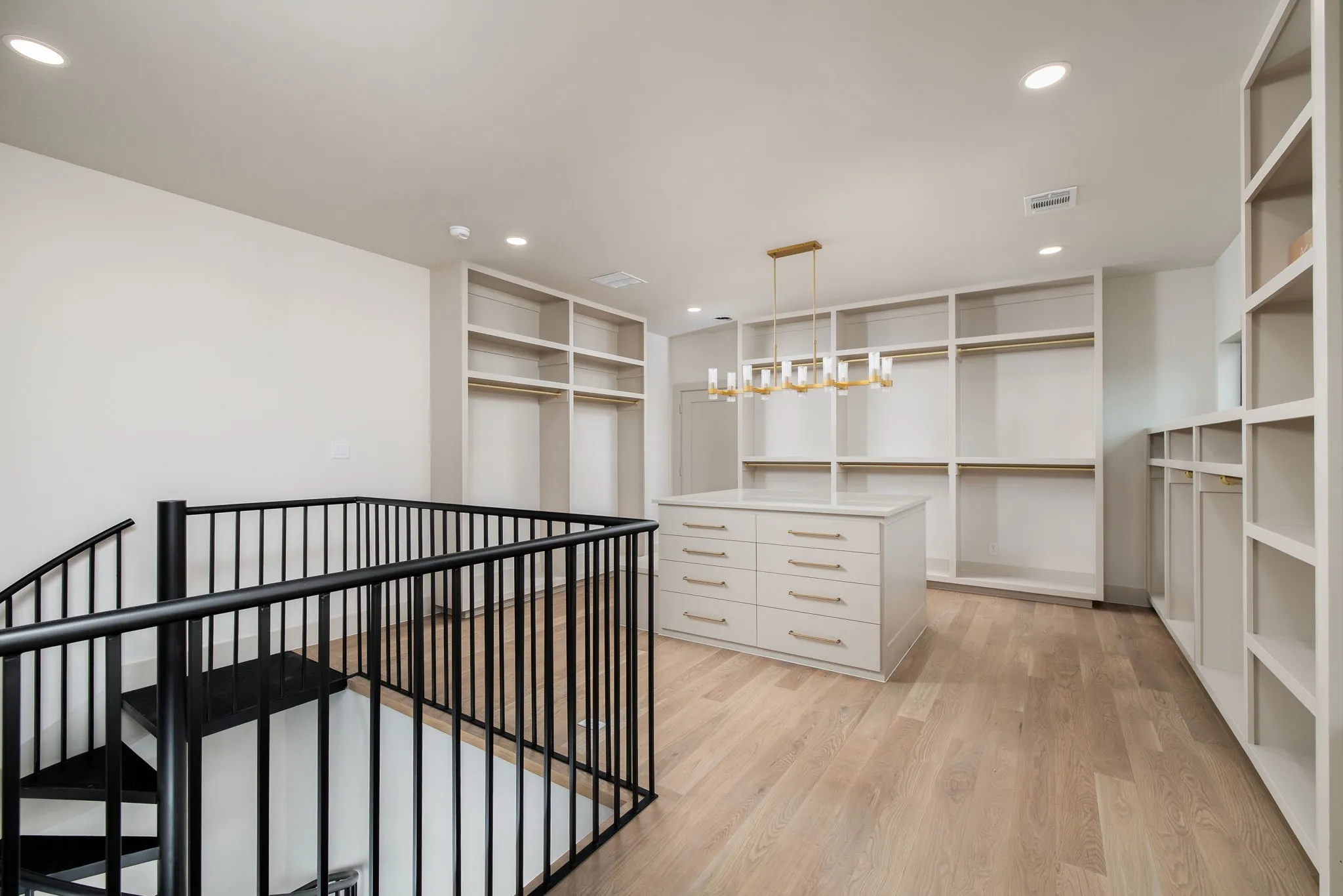 Single Family Residence For Sale in Dallas County , 4902 Wenonah Drive, Dallas, Texas 75209, 4 Bedroom, 4 Bathroom, 3 Garage spaces, 4,487 Sqft, built in 2025, New Construction - Complete, mls#21142069, Real Estate Agent in Dallas, Homes For Sale in Dallas county, Homes For Sale in Dallas, Realtor in Dallas Texas, Real Estate Brokerage Independent Realty Texas, Luminita Cordes Realtor