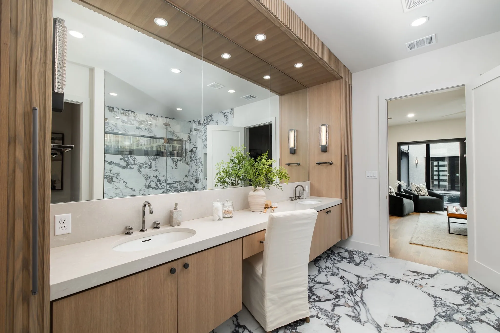 Single Family Residence For Sale in Dallas County , 4902 Wenonah Drive, Dallas, Texas 75209, 4 Bedroom, 4 Bathroom, 3 Garage spaces, 4,487 Sqft, built in 2025, New Construction - Complete, mls#21142069, Real Estate Agent in Dallas, Homes For Sale in Dallas county, Homes For Sale in Dallas, Realtor in Dallas Texas, Real Estate Brokerage Independent Realty Texas, Luminita Cordes Realtor