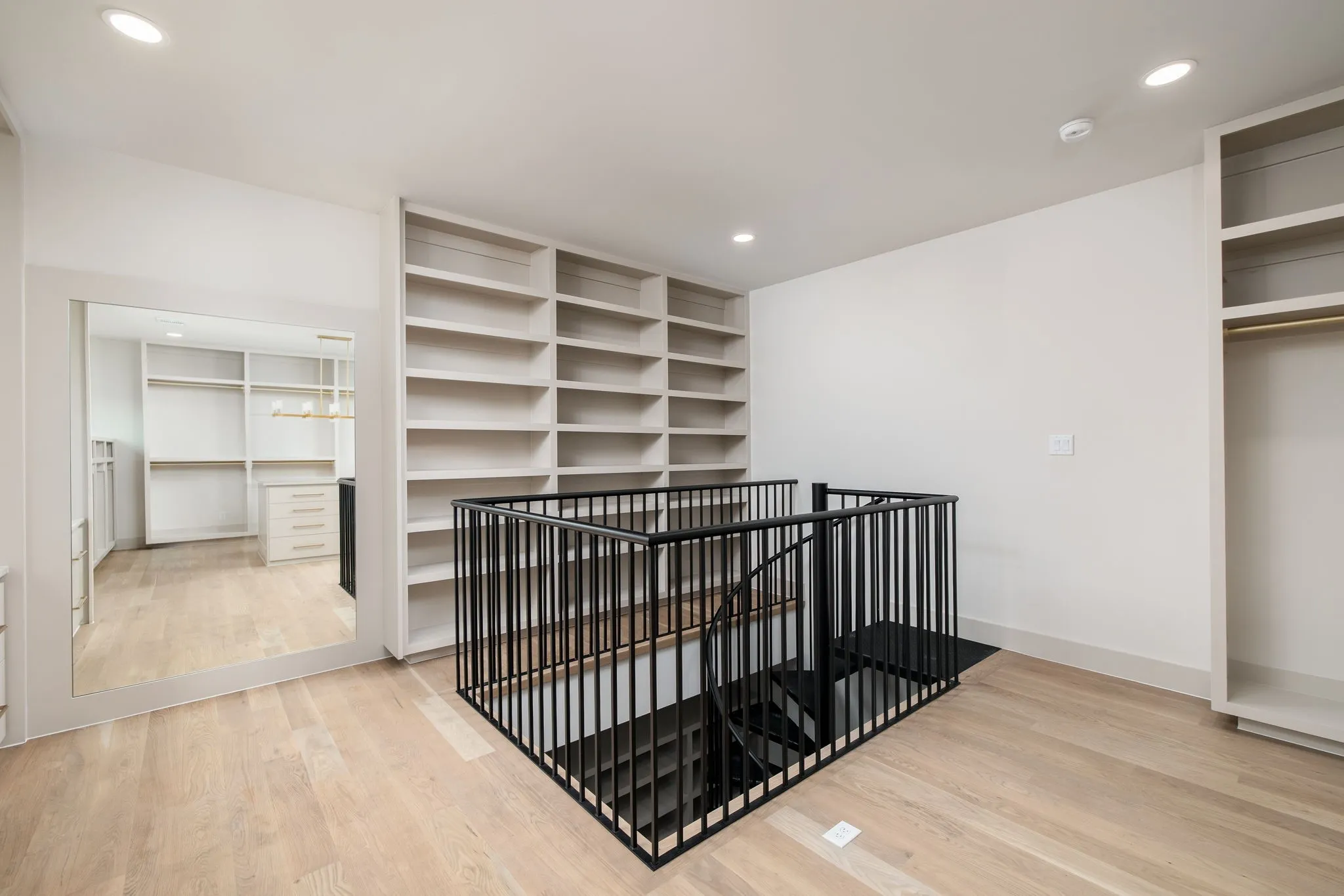 Single Family Residence For Sale in Dallas County , 4902 Wenonah Drive, Dallas, Texas 75209, 4 Bedroom, 4 Bathroom, 3 Garage spaces, 4,487 Sqft, built in 2025, New Construction - Complete, mls#21142069, Real Estate Agent in Dallas, Homes For Sale in Dallas county, Homes For Sale in Dallas, Realtor in Dallas Texas, Real Estate Brokerage Independent Realty Texas, Luminita Cordes Realtor
