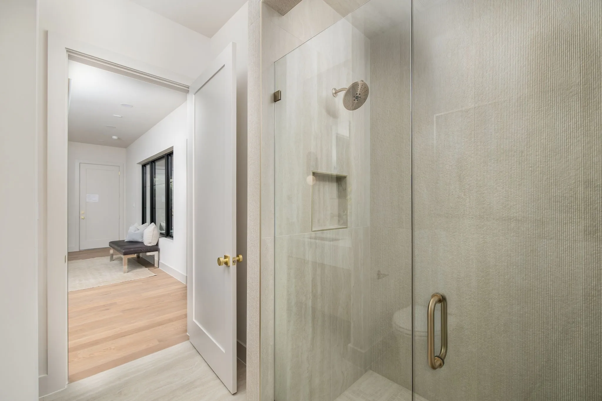 Single Family Residence For Sale in Dallas County , 4902 Wenonah Drive, Dallas, Texas 75209, 4 Bedroom, 4 Bathroom, 3 Garage spaces, 4,487 Sqft, built in 2025, New Construction - Complete, mls#21142069, Real Estate Agent in Dallas, Homes For Sale in Dallas county, Homes For Sale in Dallas, Realtor in Dallas Texas, Real Estate Brokerage Independent Realty Texas, Luminita Cordes Realtor