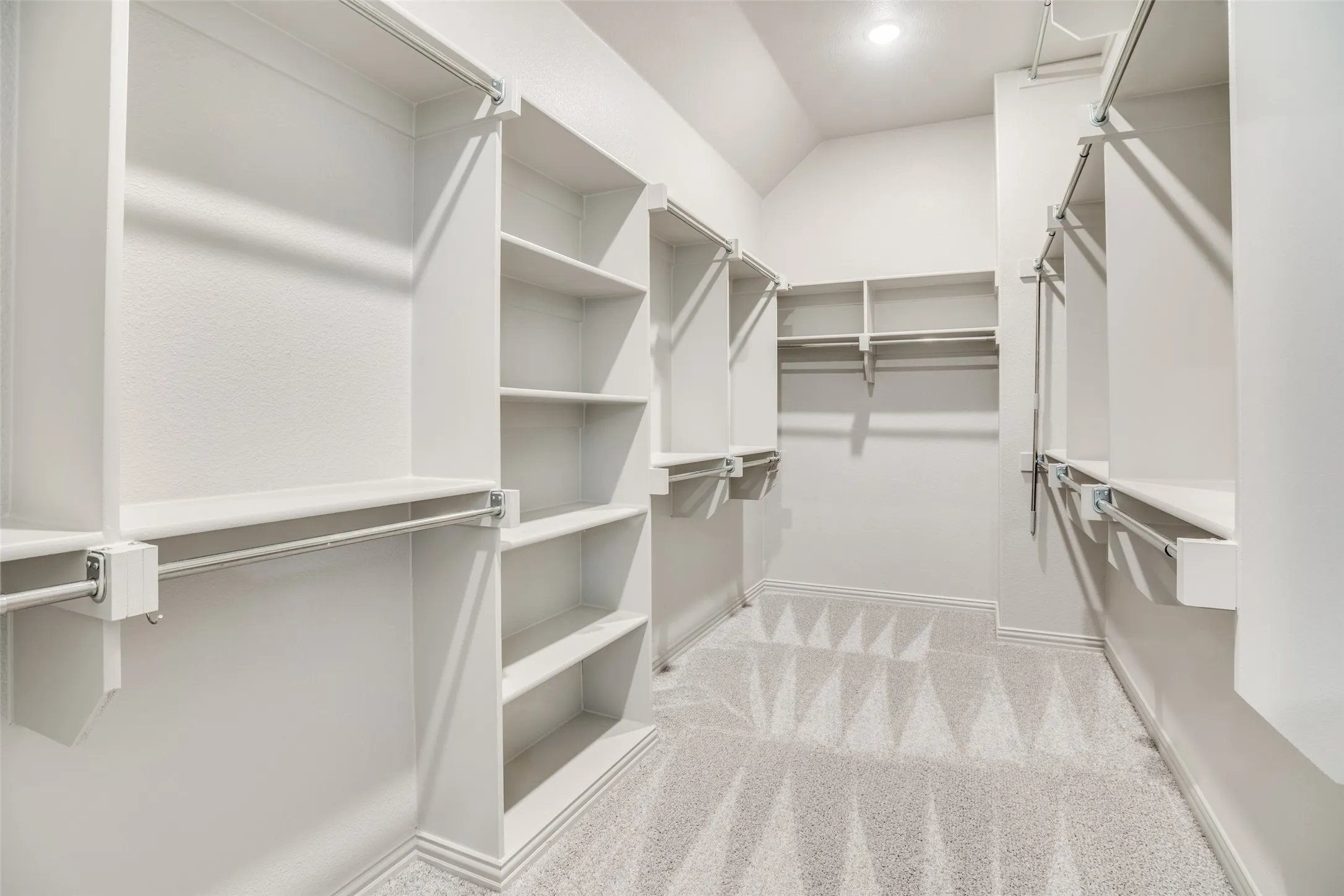 Townhouse For Sale in Denton County , 421 Matchbox Street, Argyle, Texas 76226, 3 Bedroom, 3 Bathroom, 2 Garage spaces, 2,003 Sqft, built in 2022, Preowned, mls#21142908, Real Estate Agent in Argyle, Homes For Sale in Denton county, Homes For Sale in Argyle, Realtor in Argyle Texas, Real Estate Brokerage Independent Realty Texas, Luminita Cordes Realtor