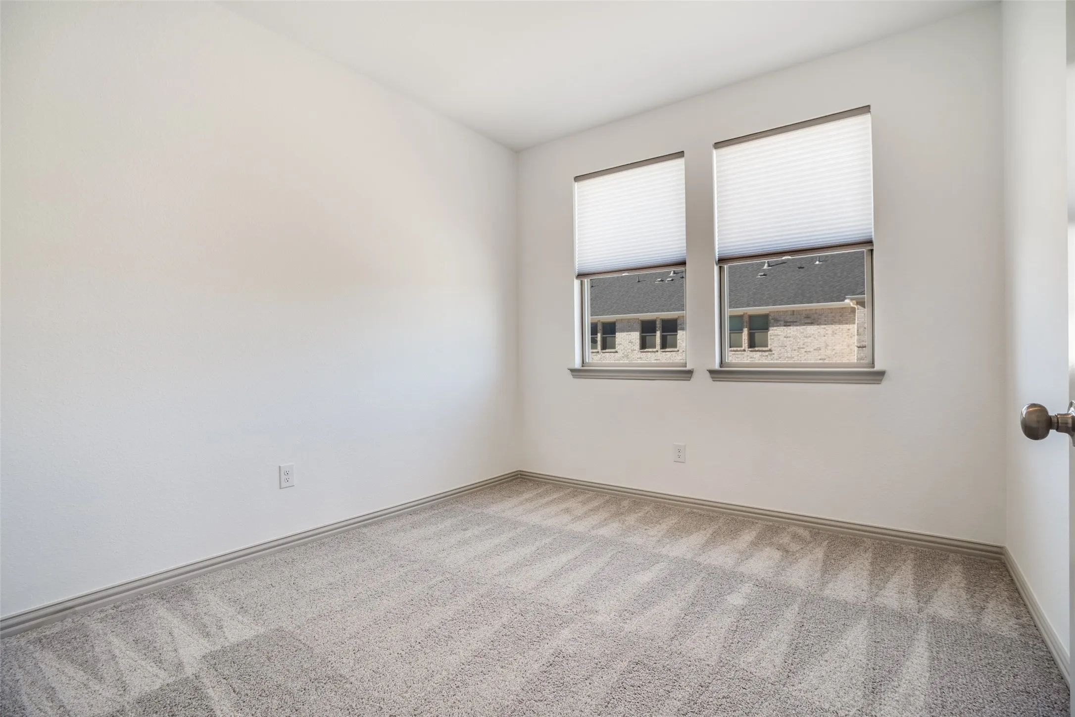 Townhouse For Sale in Denton County , 421 Matchbox Street, Argyle, Texas 76226, 3 Bedroom, 3 Bathroom, 2 Garage spaces, 2,003 Sqft, built in 2022, Preowned, mls#21142908, Real Estate Agent in Argyle, Homes For Sale in Denton county, Homes For Sale in Argyle, Realtor in Argyle Texas, Real Estate Brokerage Independent Realty Texas, Luminita Cordes Realtor