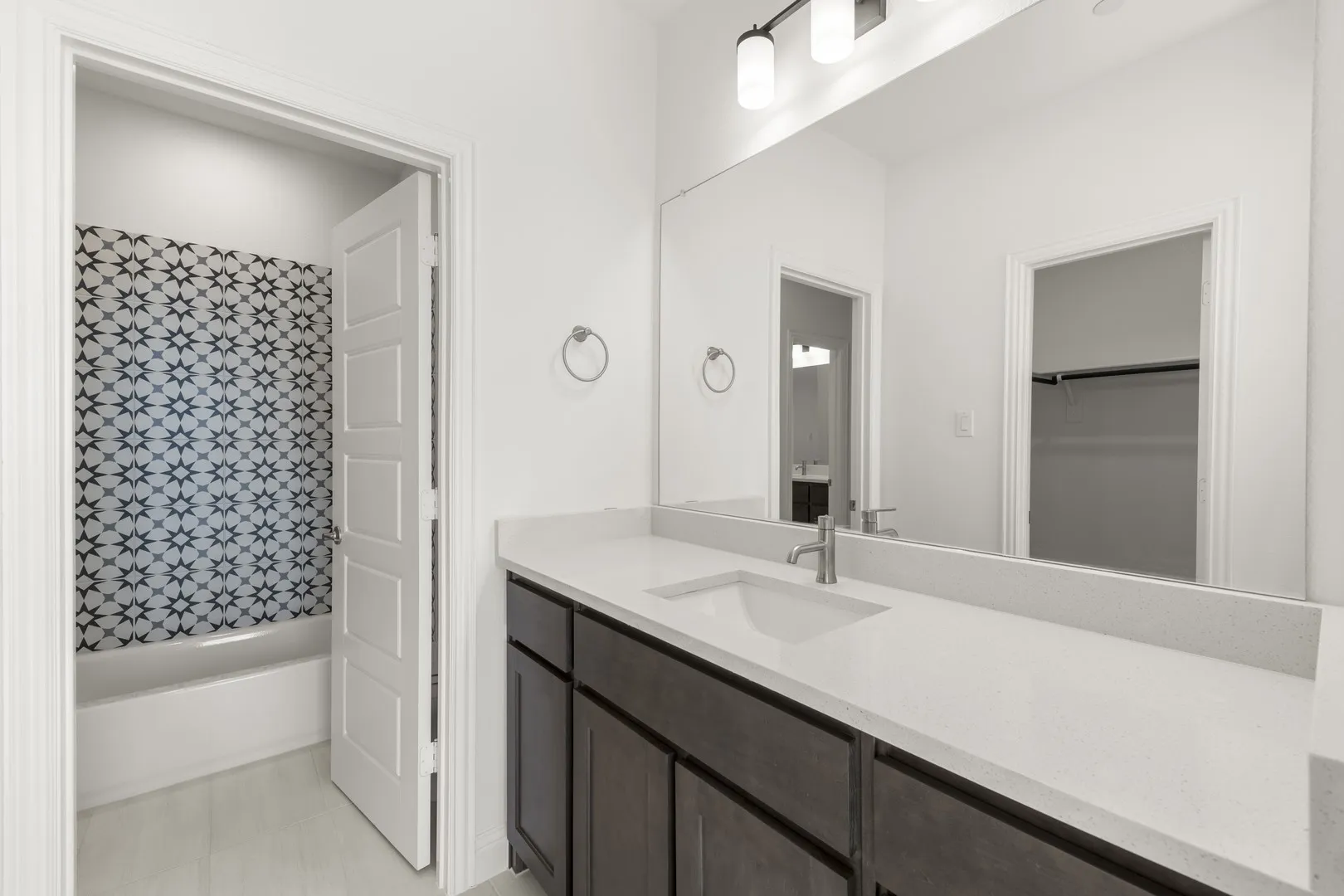23. 473 Flor - 3RD Bath