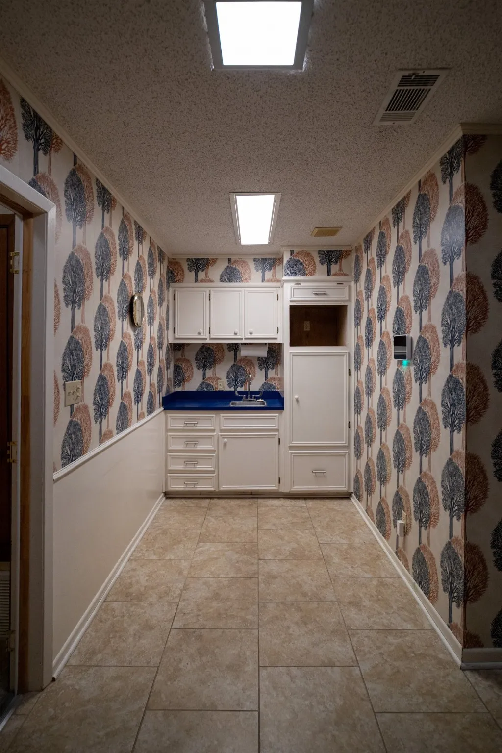 Office For Rent in Mc Lennan County , 720 Lake Air Drive, Waco, Texas 76710, 0, 0, Garage spaces, 0 Sqft, built in 1966, Preowned, mls#21142870, Real Estate Agent in Waco, Homes For Rent in Mc Lennan county, Homes For Rent in Waco, Realtor in Waco Texas, Real Estate Brokerage Independent Realty Texas, Luminita Cordes Realtor
