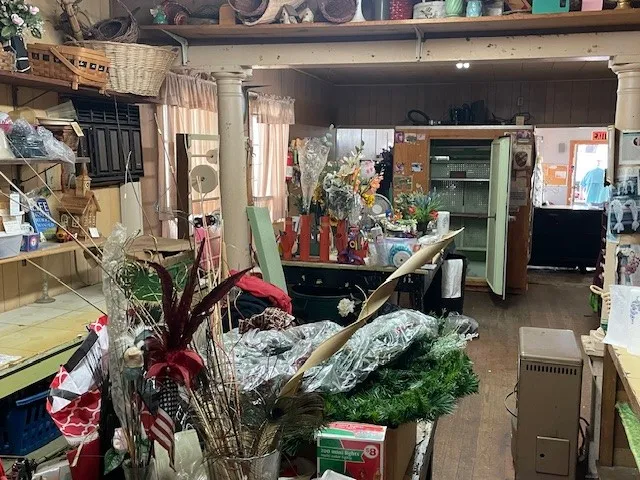 Retail For Sale in Limestone County , 518 S Mckinney Street, Mexia, Texas 76667, 0, 0, Garage spaces, 0 Sqft, built in 1966, Preowned, mls#21144817, Real Estate Agent in Mexia, Homes For Sale in Limestone county, Homes For Sale in Mexia, Realtor in Mexia Texas, Real Estate Brokerage Independent Realty Texas, Luminita Cordes Realtor