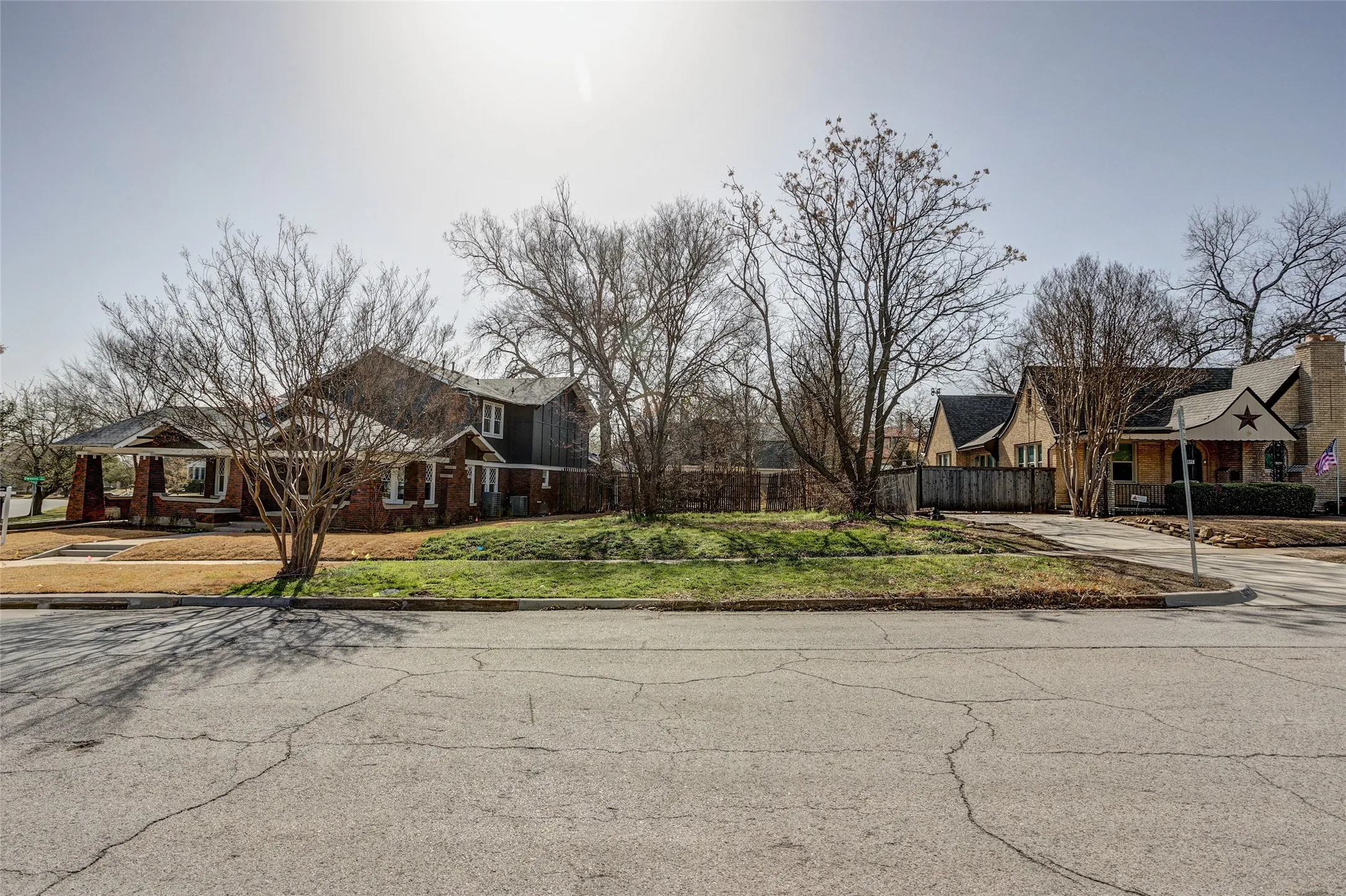 Unimproved Land For Sale in Tarrant County , 3803 Tulsa Way, Fort Worth, Texas 76107, 0, 0, Garage spaces, 0 Sqft, built in 0, mls#21144801, Real Estate Agent in Fort Worth, Homes For Sale in Tarrant county, Homes For Sale in Fort Worth, Realtor in Fort Worth Texas, Real Estate Brokerage Independent Realty Texas, Luminita Cordes Realtor
