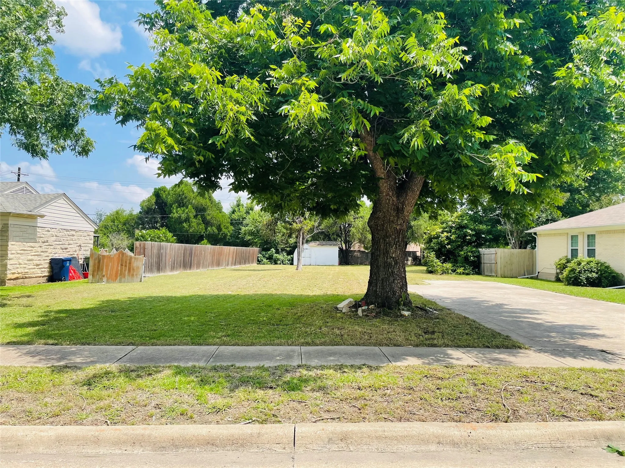 Improved Land For Sale in Dallas County , 1416 Williams Drive, Garland, Texas 75042, 0, 0, Garage spaces, 0 Sqft, built in 0, mls#21144831, Real Estate Agent in Garland, Homes For Sale in Dallas county, Homes For Sale in Garland, Realtor in Garland Texas, Real Estate Brokerage Independent Realty Texas, Luminita Cordes Realtor