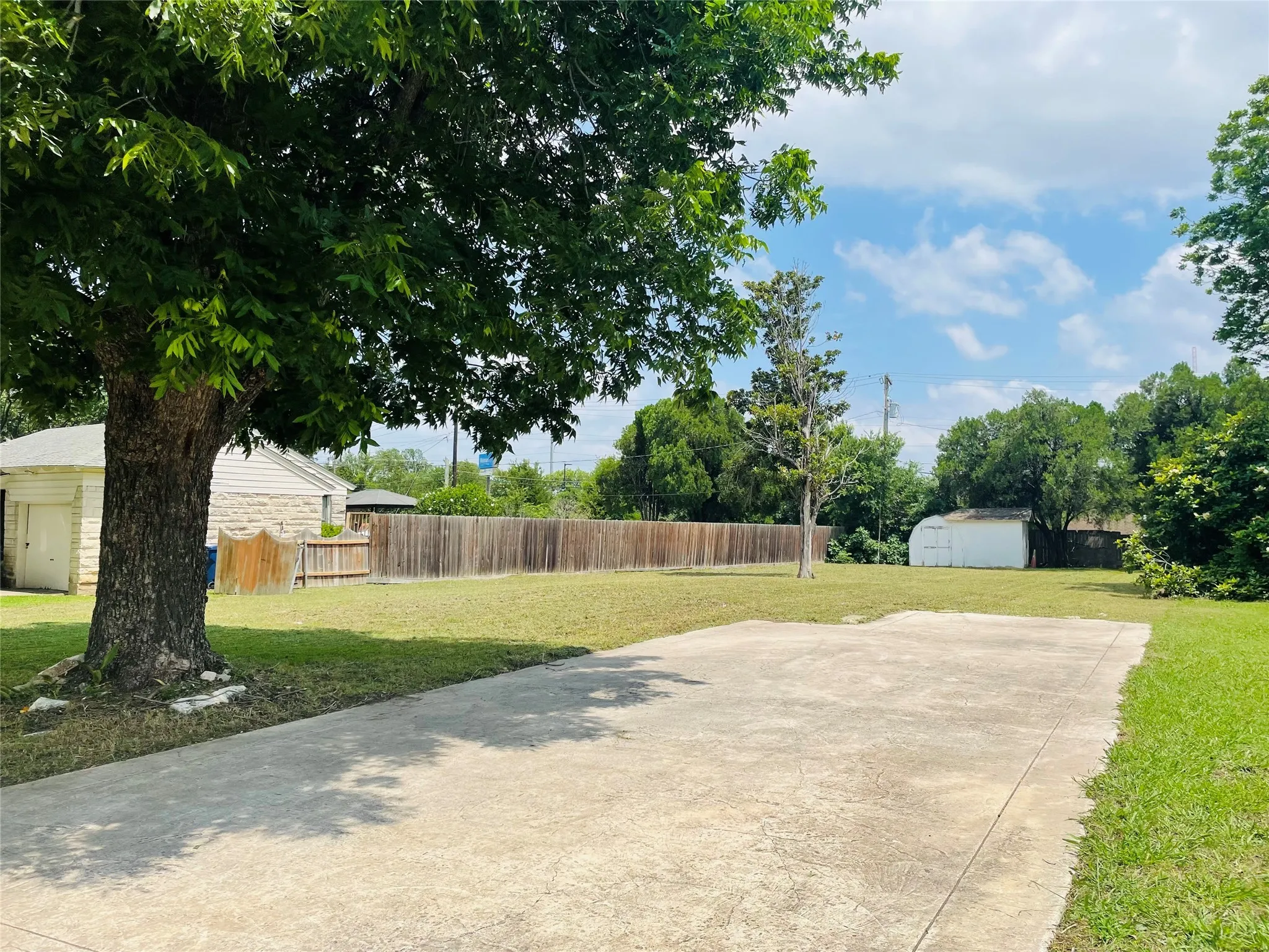 Improved Land For Sale in Dallas County , 1416 Williams Drive, Garland, Texas 75042, 0, 0, Garage spaces, 0 Sqft, built in 0, mls#21144831, Real Estate Agent in Garland, Homes For Sale in Dallas county, Homes For Sale in Garland, Realtor in Garland Texas, Real Estate Brokerage Independent Realty Texas, Luminita Cordes Realtor