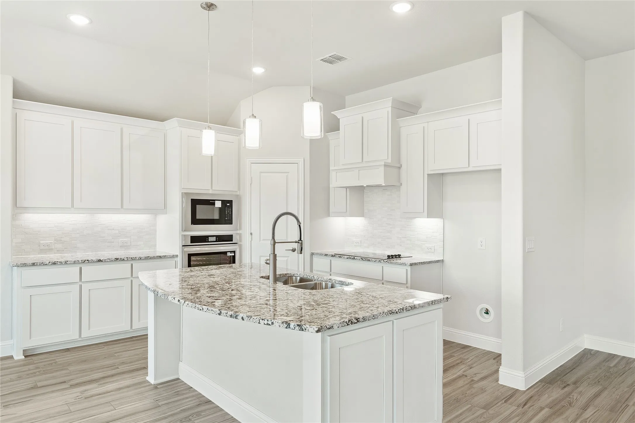 Single Family Residence For Sale in Ellis County , 603 Polaris Lane, Waxahachie, Texas 75165, 4 Bedroom, 3 Bathroom, 3 Garage spaces, 3,285 Sqft, built in 2025, New Construction - Complete, mls#21144865, Real Estate Agent in Waxahachie, Homes For Sale in Ellis county, Homes For Sale in Waxahachie, Realtor in Waxahachie Texas, Real Estate Brokerage Independent Realty Texas, Luminita Cordes Realtor