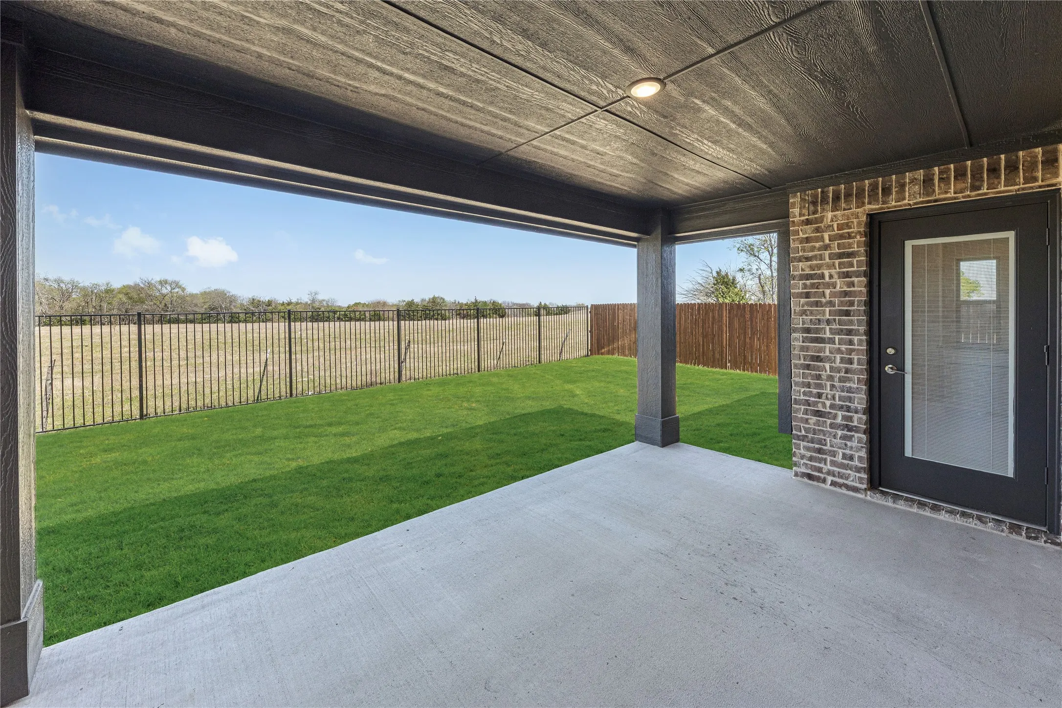 Single Family Residence For Sale in Ellis County , 603 Polaris Lane, Waxahachie, Texas 75165, 4 Bedroom, 3 Bathroom, 3 Garage spaces, 3,285 Sqft, built in 2025, New Construction - Complete, mls#21144865, Real Estate Agent in Waxahachie, Homes For Sale in Ellis county, Homes For Sale in Waxahachie, Realtor in Waxahachie Texas, Real Estate Brokerage Independent Realty Texas, Luminita Cordes Realtor