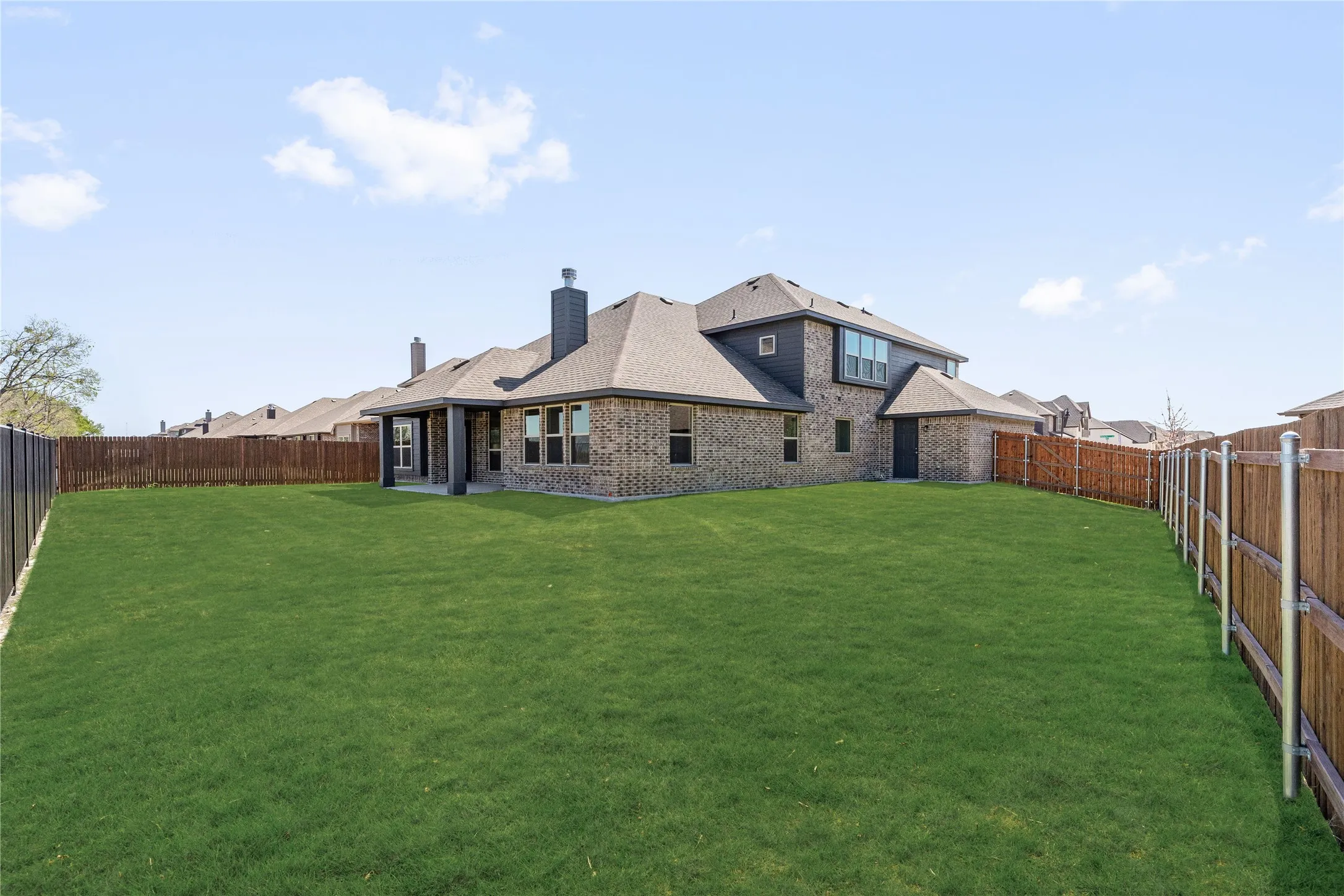 Single Family Residence For Sale in Ellis County , 603 Polaris Lane, Waxahachie, Texas 75165, 4 Bedroom, 3 Bathroom, 3 Garage spaces, 3,285 Sqft, built in 2025, New Construction - Complete, mls#21144865, Real Estate Agent in Waxahachie, Homes For Sale in Ellis county, Homes For Sale in Waxahachie, Realtor in Waxahachie Texas, Real Estate Brokerage Independent Realty Texas, Luminita Cordes Realtor