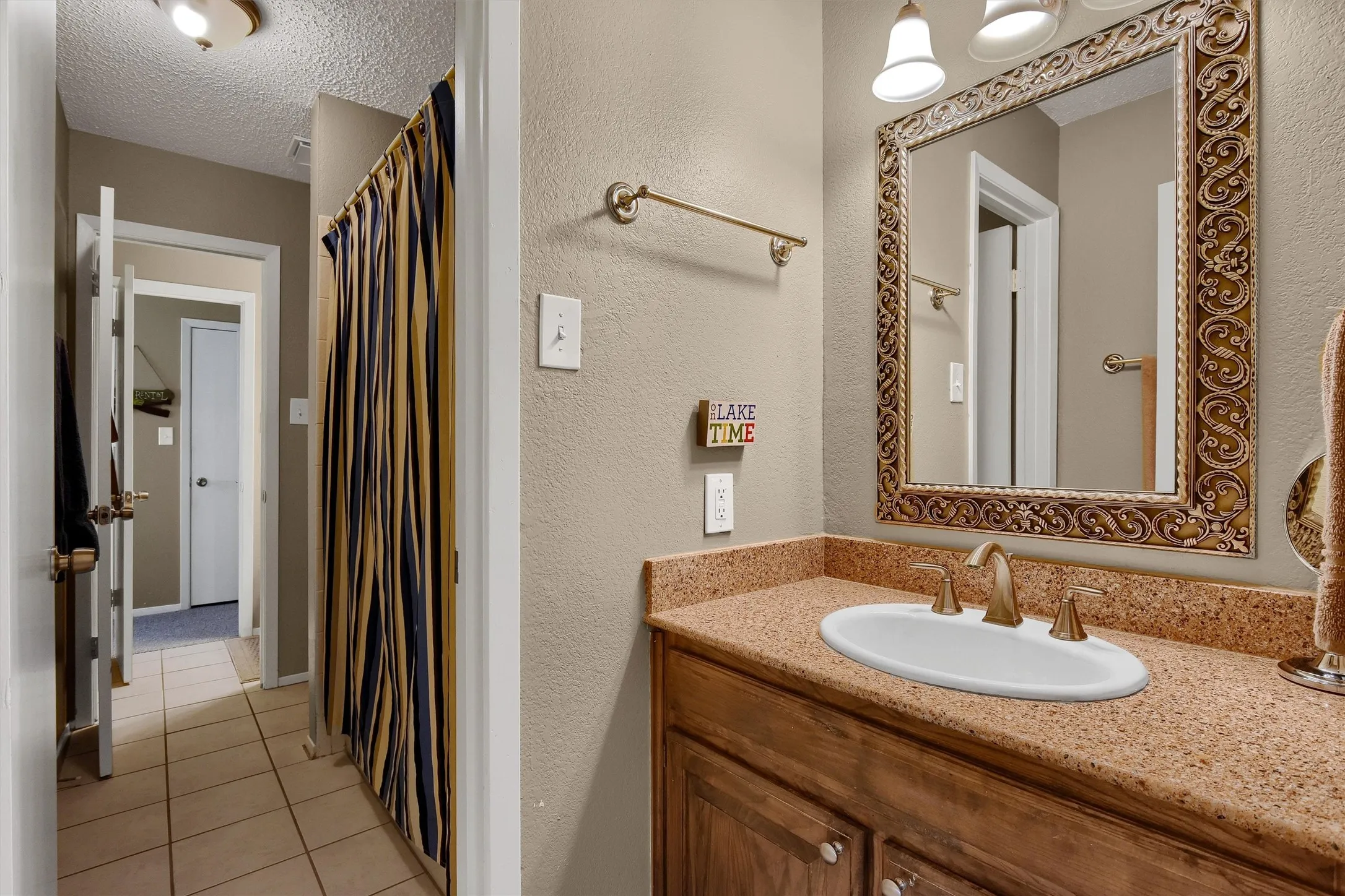 Single Family Residence For Sale in Cooke County , 1214 Kiowa Drive E, Lake Kiowa, Texas 76240, 5 Bedroom, 4 Bathroom, 2 Garage spaces, 2,355 Sqft, built in 1982, Preowned, mls#21144826, Real Estate Agent in Lake Kiowa, Homes For Sale in Cooke county, Homes For Sale in Lake Kiowa, Realtor in Lake Kiowa Texas, Real Estate Brokerage Independent Realty Texas, Luminita Cordes Realtor