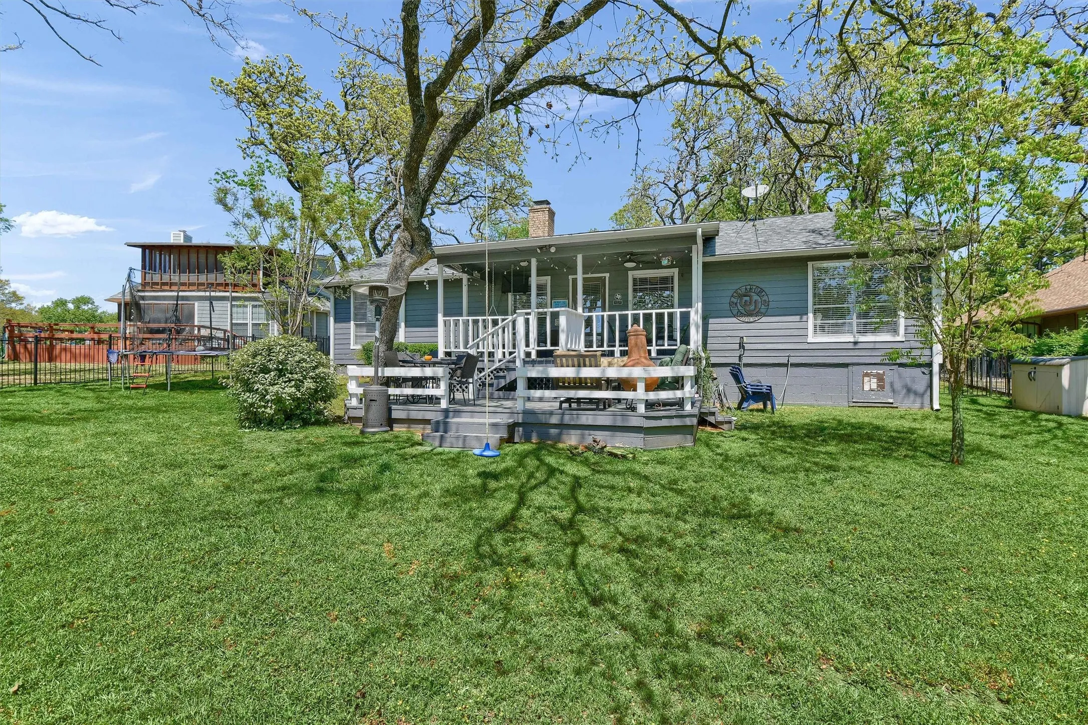 Single Family Residence For Sale in Cooke County , 1214 Kiowa Drive E, Lake Kiowa, Texas 76240, 5 Bedroom, 4 Bathroom, 2 Garage spaces, 2,355 Sqft, built in 1982, Preowned, mls#21144826, Real Estate Agent in Lake Kiowa, Homes For Sale in Cooke county, Homes For Sale in Lake Kiowa, Realtor in Lake Kiowa Texas, Real Estate Brokerage Independent Realty Texas, Luminita Cordes Realtor