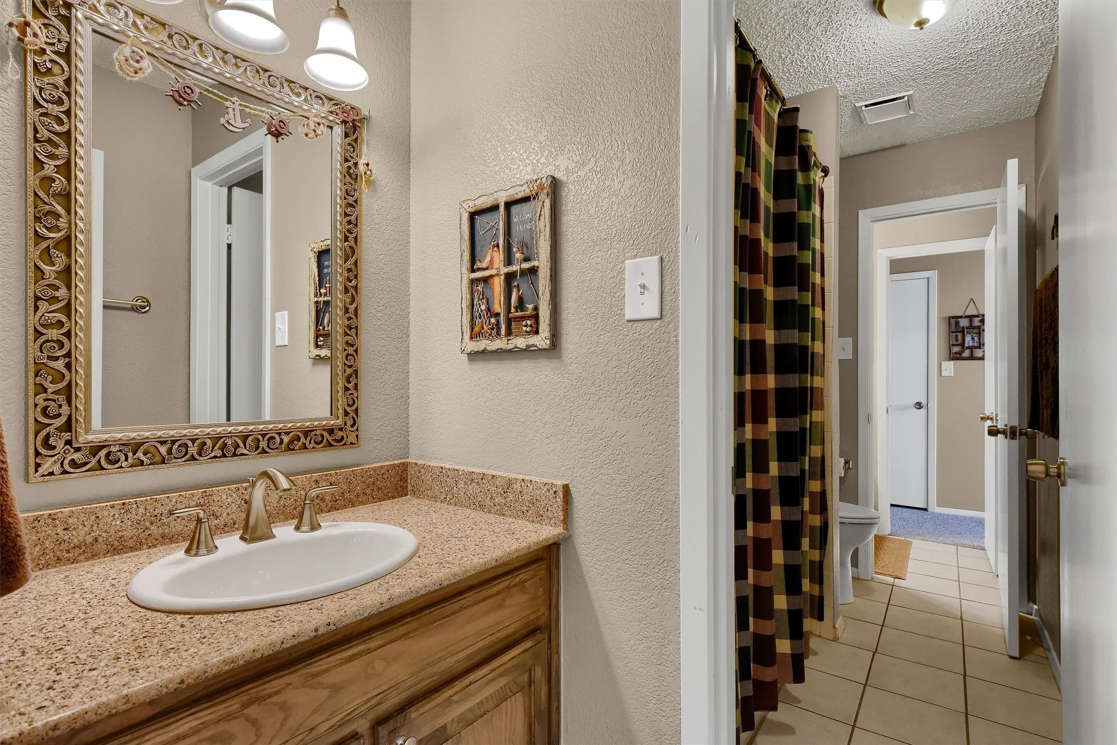 Single Family Residence For Sale in Cooke County , 1214 Kiowa Drive E, Lake Kiowa, Texas 76240, 5 Bedroom, 4 Bathroom, 2 Garage spaces, 2,355 Sqft, built in 1982, Preowned, mls#21144826, Real Estate Agent in Lake Kiowa, Homes For Sale in Cooke county, Homes For Sale in Lake Kiowa, Realtor in Lake Kiowa Texas, Real Estate Brokerage Independent Realty Texas, Luminita Cordes Realtor