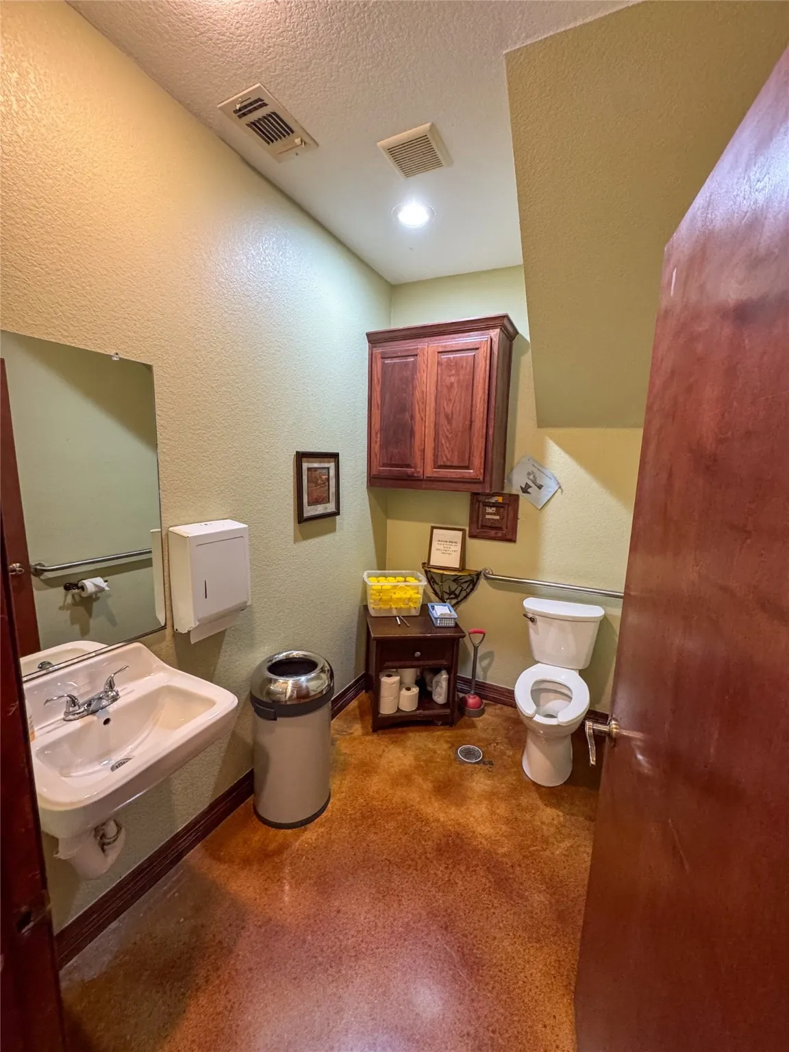Office For Sale in Grayson County , 1700 Gallagher Drive, Sherman, Texas 75090, 0, 0, Garage spaces, 0 Sqft, built in 2006, Preowned, Price $1,200,000, mls#21145004, Real Estate Agent in Sherman, Homes For Sale in Grayson county, Homes For Sale in Sherman, Realtor in Sherman Texas, Real Estate Brokerage Independent Realty Texas, Luminita Cordes Realtor