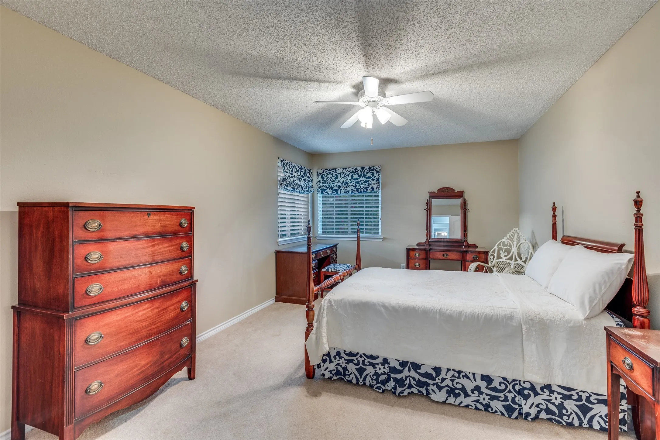 Bedroom up with attached jack-n-Jill bath