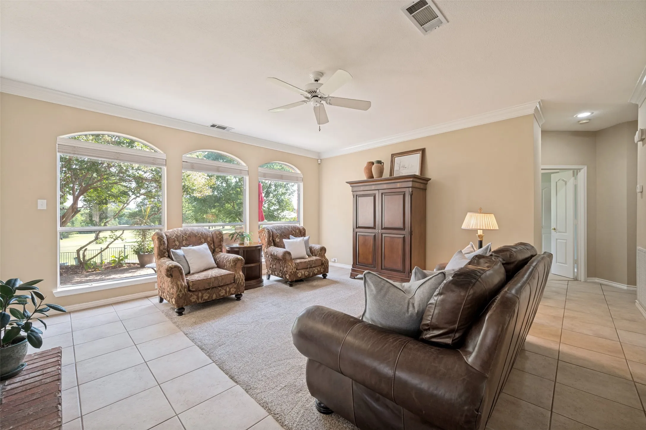 Single Family Residence For Sale in Collin County , 2808 Roundrock, Mc Kinney, Texas 75072, 4 Bedroom, 4 Bathroom, 2 Garage spaces, 3,578 Sqft, built in 1990, Preowned, mls#21144020, Real Estate Agent in Mc Kinney, Homes For Sale in Collin county, Homes For Sale in Mc Kinney, Realtor in Mc Kinney Texas, Real Estate Brokerage Independent Realty Texas, Luminita Cordes Realtor