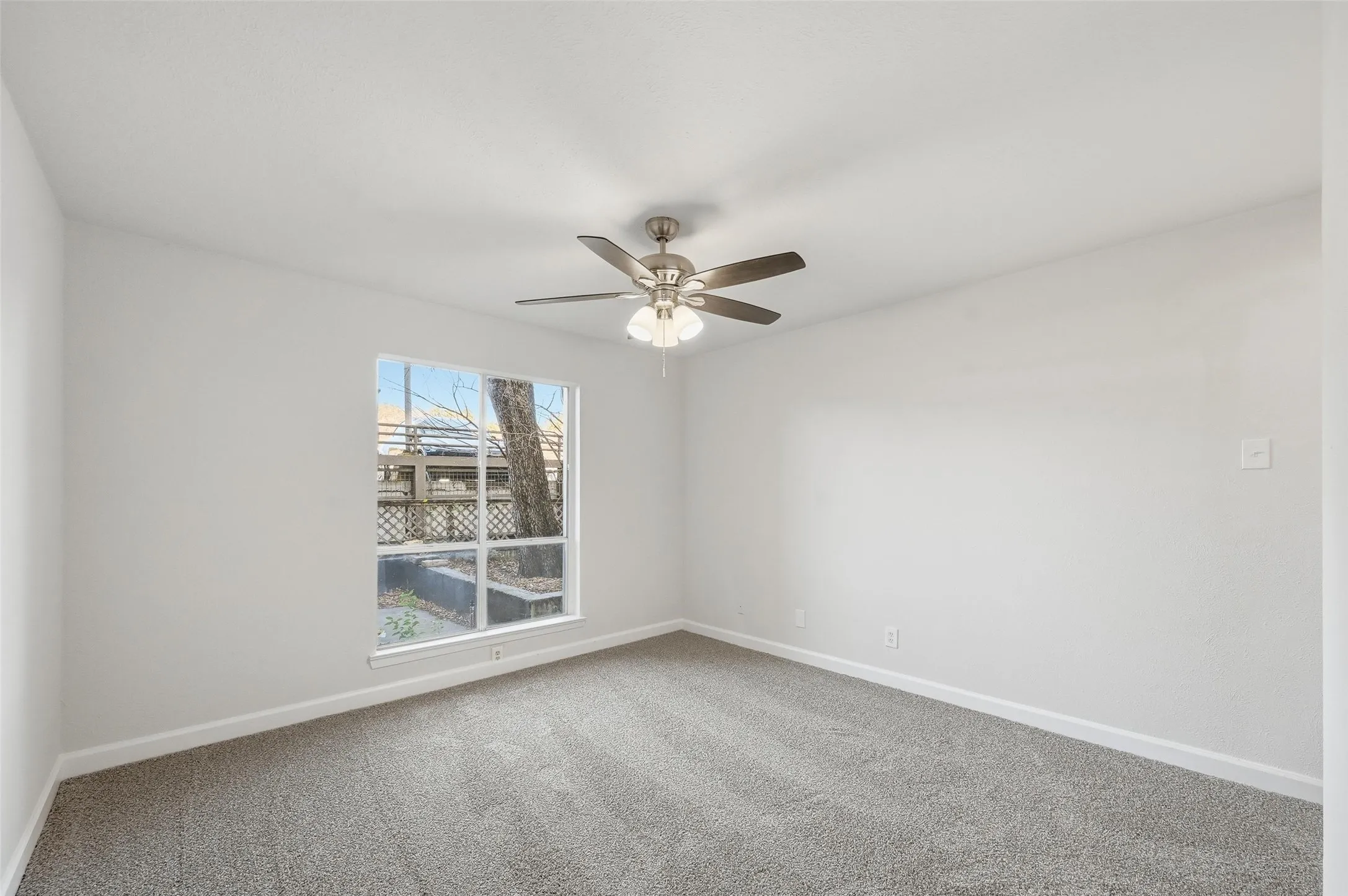 Condominium For Sale in Dallas County , 4859 Cedar Springs Road 136, Dallas, Texas 75219, 1 Bedroom, 1 Bathroom, Garage spaces, 629 Sqft, built in 1970, Preowned, mls#21144981, Real Estate Agent in Dallas, Homes For Sale in Dallas county, Homes For Sale in Dallas, Realtor in Dallas Texas, Real Estate Brokerage Independent Realty Texas, Luminita Cordes Realtor