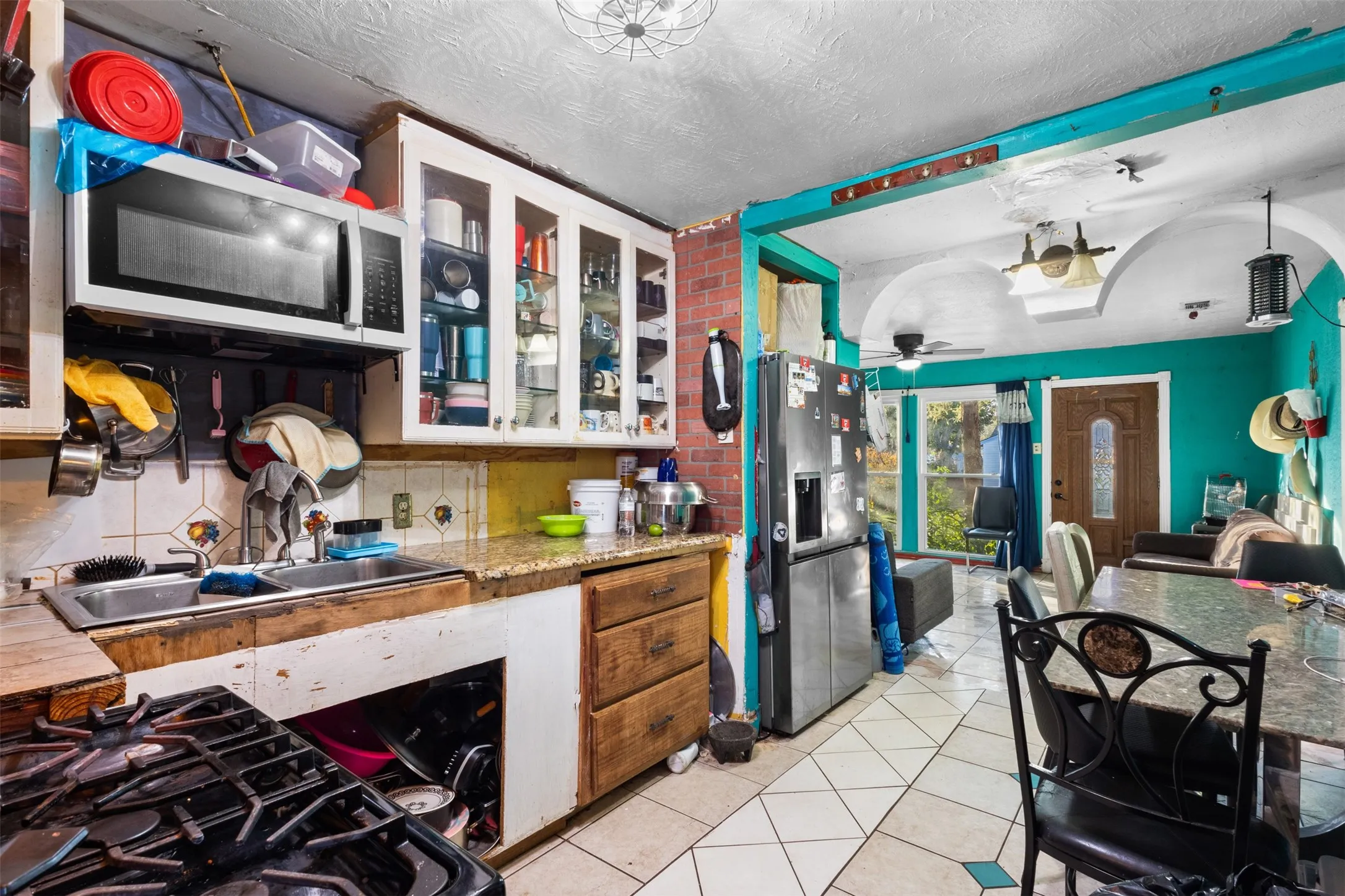 Single Family Residence For Sale in Dallas County , 833 Dent Street, Garland, Texas 75040, 3 Bedroom, 1 Bathroom, Garage spaces, 1,048 Sqft, built in 1950, mls#21141435, Real Estate Agent in Garland, Homes For Sale in Dallas county, Homes For Sale in Garland, Realtor in Garland Texas, Real Estate Brokerage Independent Realty Texas, Luminita Cordes Realtor
