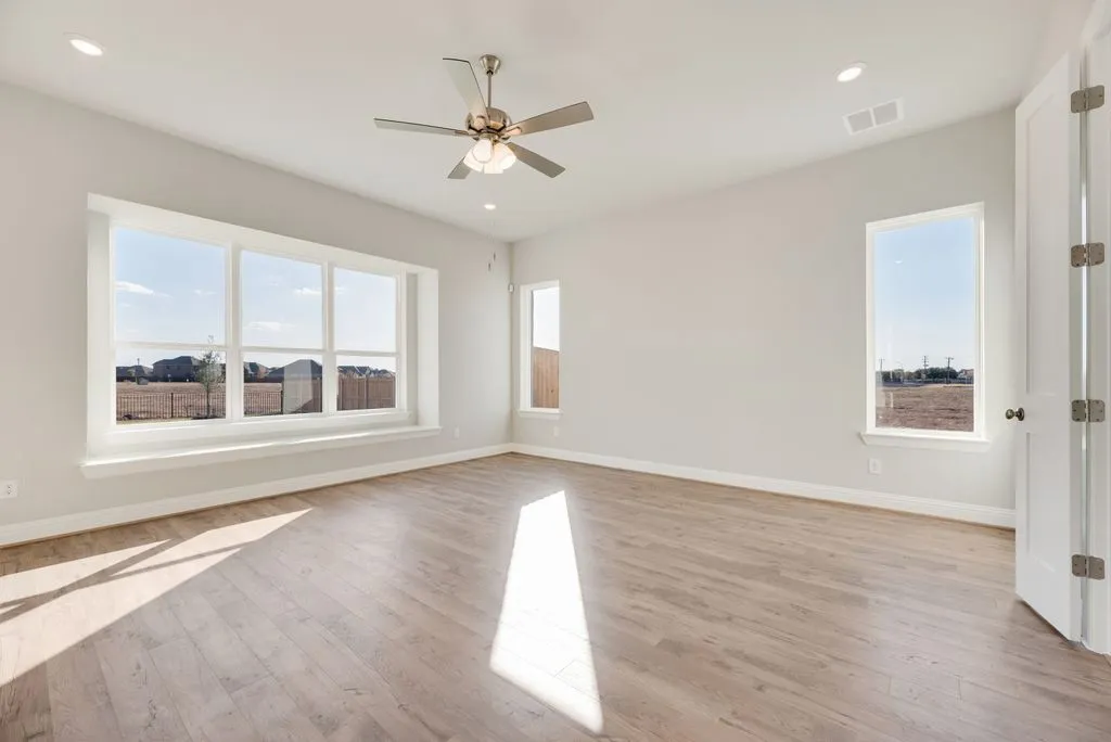 Single Family Residence For Sale in Kaufman County , 510 Kings Canyon Court, Forney, Texas 75126, 5 Bedroom, 4 Bathroom, 3 Garage spaces, 4,574 Sqft, built in 2026, New Construction - Complete, mls#21145323, Real Estate Agent in Forney, Homes For Sale in Kaufman county, Homes For Sale in Forney, Realtor in Forney Texas, Real Estate Brokerage Independent Realty Texas, Luminita Cordes Realtor