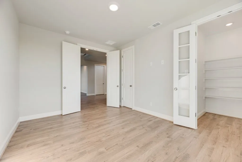 Single Family Residence For Sale in Kaufman County , 510 Kings Canyon Court, Forney, Texas 75126, 5 Bedroom, 4 Bathroom, 3 Garage spaces, 4,574 Sqft, built in 2026, New Construction - Complete, mls#21145323, Real Estate Agent in Forney, Homes For Sale in Kaufman county, Homes For Sale in Forney, Realtor in Forney Texas, Real Estate Brokerage Independent Realty Texas, Luminita Cordes Realtor