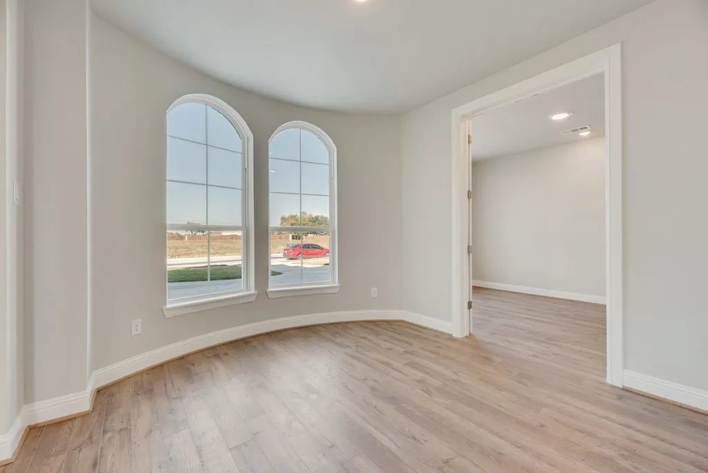 Single Family Residence For Sale in Kaufman County , 510 Kings Canyon Court, Forney, Texas 75126, 5 Bedroom, 4 Bathroom, 3 Garage spaces, 4,574 Sqft, built in 2026, New Construction - Complete, mls#21145323, Real Estate Agent in Forney, Homes For Sale in Kaufman county, Homes For Sale in Forney, Realtor in Forney Texas, Real Estate Brokerage Independent Realty Texas, Luminita Cordes Realtor