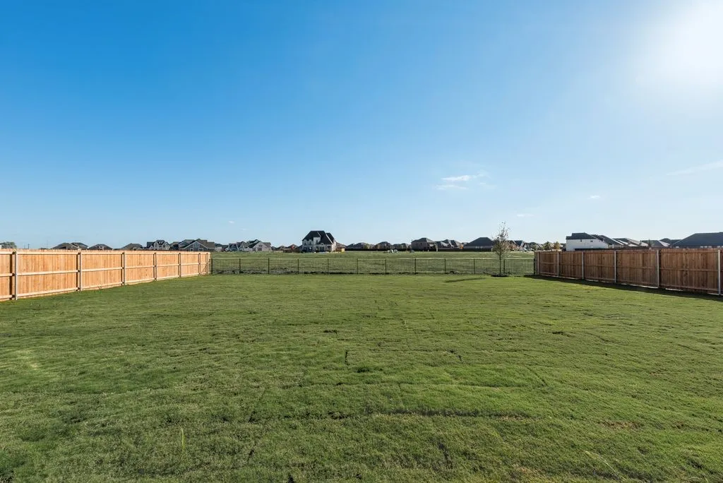 Single Family Residence For Sale in Kaufman County , 510 Kings Canyon Court, Forney, Texas 75126, 5 Bedroom, 4 Bathroom, 3 Garage spaces, 4,574 Sqft, built in 2026, New Construction - Complete, mls#21145323, Real Estate Agent in Forney, Homes For Sale in Kaufman county, Homes For Sale in Forney, Realtor in Forney Texas, Real Estate Brokerage Independent Realty Texas, Luminita Cordes Realtor
