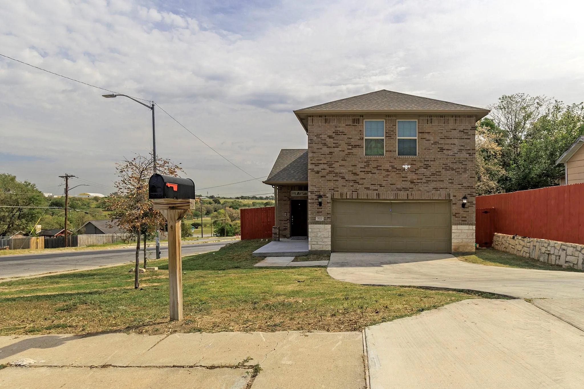 Single Family Residence For Sale in Tarrant County , 3222 Roosevelt Avenue, Fort Worth, Texas 76106, 4 Bedroom, 3 Bathroom, 2 Garage spaces, 1,985 Sqft, built in 2019, Preowned, mls#21145331, Real Estate Agent in Fort Worth, Homes For Sale in Tarrant county, Homes For Sale in Fort Worth, Realtor in Fort Worth Texas, Real Estate Brokerage Independent Realty Texas, Luminita Cordes Realtor