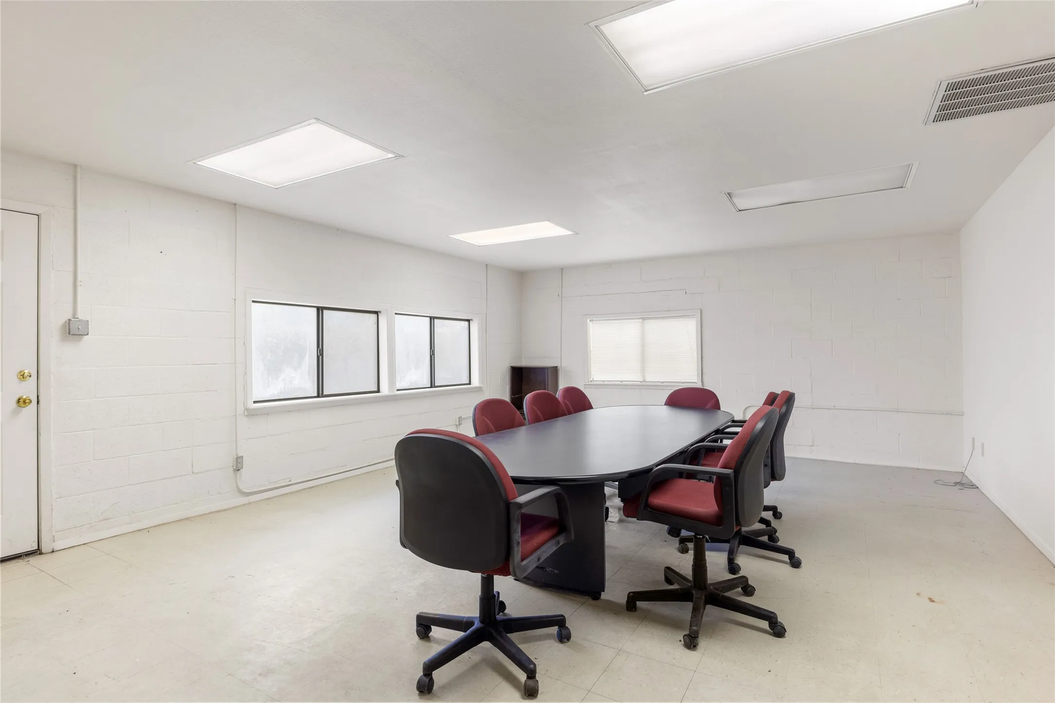 Industrial For Sale in Kimble County , 545 N Hwy 83, Junction, Texas 78649, 0, 0, Garage spaces, 0 Sqft, built in 2000, Preowned, Price $3,375,000, mls#21144995, Real Estate Agent in Junction, Homes For Sale in Kimble county, Homes For Sale in Junction, Realtor in Junction Texas, Real Estate Brokerage Independent Realty Texas, Luminita Cordes Realtor