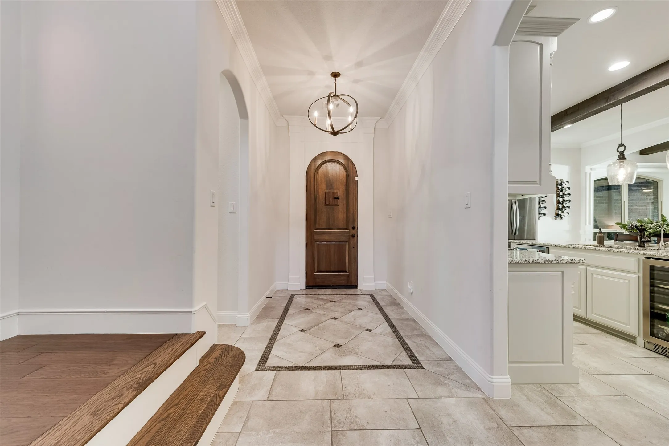 Single Family Residence For Sale in Tarrant County , 10013 Lakeside Drive, Fort Worth, Texas 76179, 4 Bedrooms, 4 Bathrooms, 2 Garage spaces, 3,711 Sqft, built in 2017, Price $1,219,999, mls#21144740, Real Estate Agent in Fort Worth, Homes For Sale in Tarrant county, Homes For Sale in Fort Worth, Realtor in Fort Worth Texas, Real Estate Brokerage Independent Realty Texas, Luminita Cordes Realtor