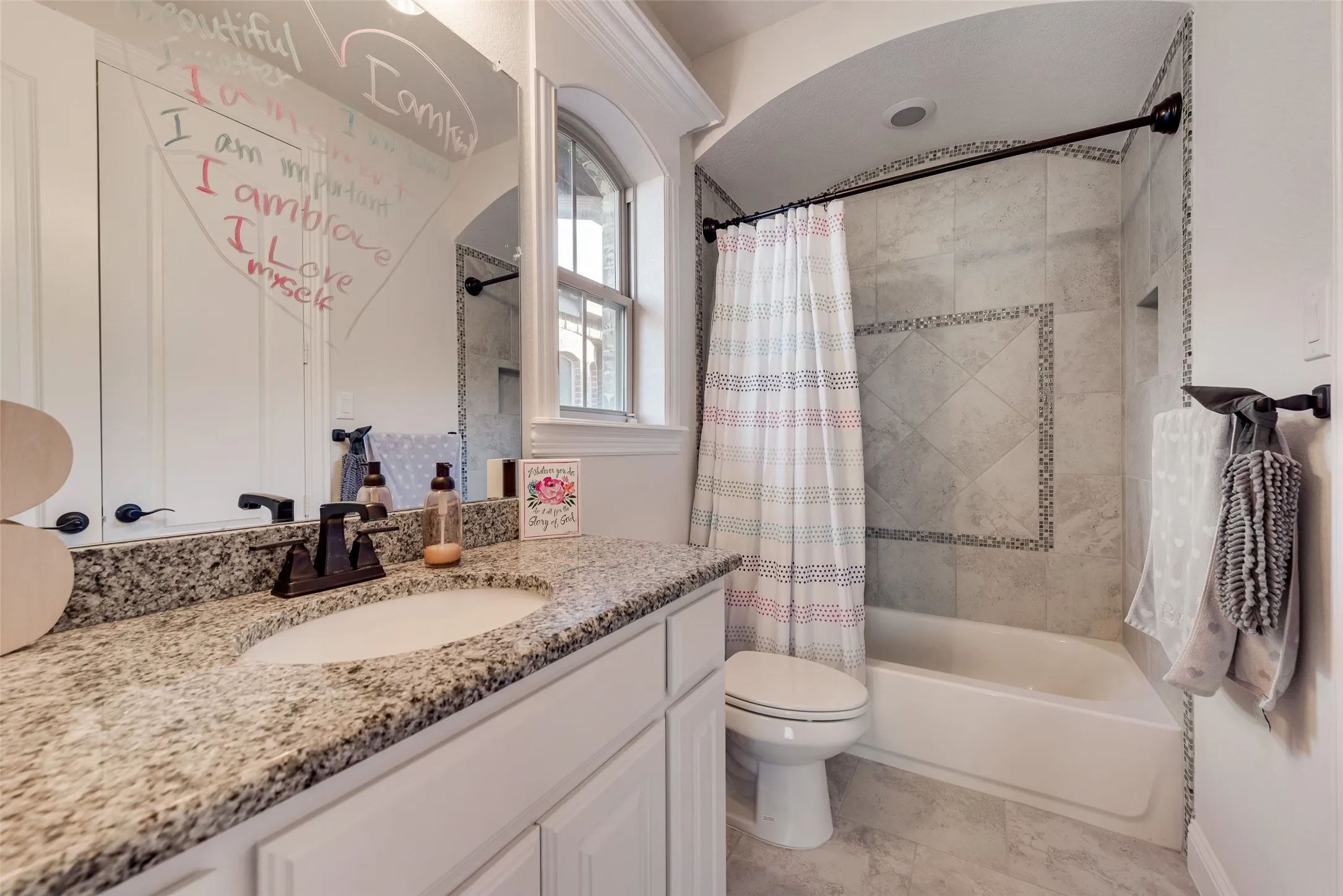 Single Family Residence For Sale in Tarrant County , 10013 Lakeside Drive, Fort Worth, Texas 76179, 4 Bedrooms, 4 Bathrooms, 2 Garage spaces, 3,711 Sqft, built in 2017, Price $1,219,999, mls#21144740, Real Estate Agent in Fort Worth, Homes For Sale in Tarrant county, Homes For Sale in Fort Worth, Realtor in Fort Worth Texas, Real Estate Brokerage Independent Realty Texas, Luminita Cordes Realtor