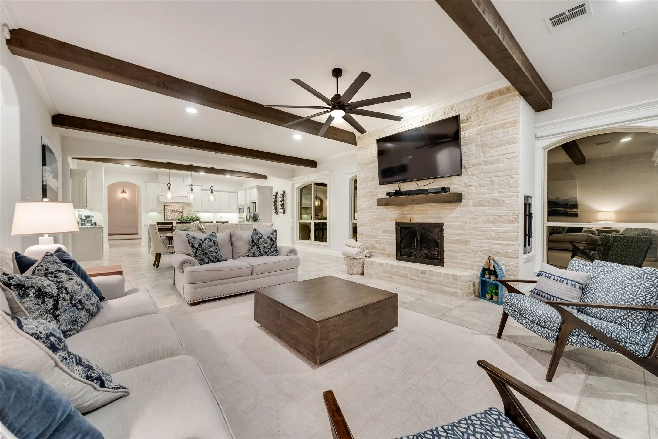 Single Family Residence For Sale in Tarrant County , 10013 Lakeside Drive, Fort Worth, Texas 76179, 4 Bedrooms, 4 Bathrooms, 2 Garage spaces, 3,711 Sqft, built in 2017, Price $1,219,999, mls#21144740, Real Estate Agent in Fort Worth, Homes For Sale in Tarrant county, Homes For Sale in Fort Worth, Realtor in Fort Worth Texas, Real Estate Brokerage Independent Realty Texas, Luminita Cordes Realtor