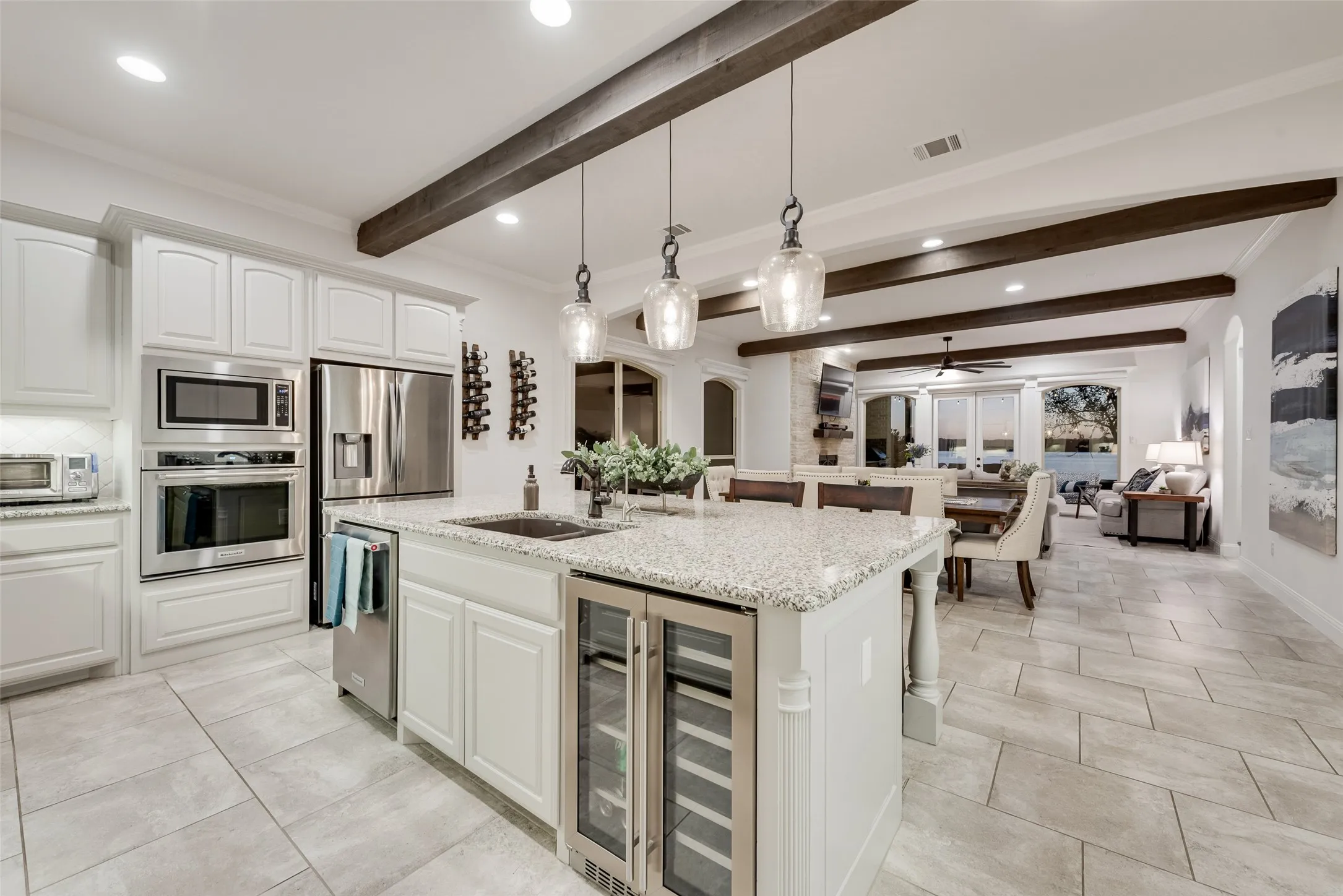 Single Family Residence For Sale in Tarrant County , 10013 Lakeside Drive, Fort Worth, Texas 76179, 4 Bedrooms, 4 Bathrooms, 2 Garage spaces, 3,711 Sqft, built in 2017, Price $1,219,999, mls#21144740, Real Estate Agent in Fort Worth, Homes For Sale in Tarrant county, Homes For Sale in Fort Worth, Realtor in Fort Worth Texas, Real Estate Brokerage Independent Realty Texas, Luminita Cordes Realtor