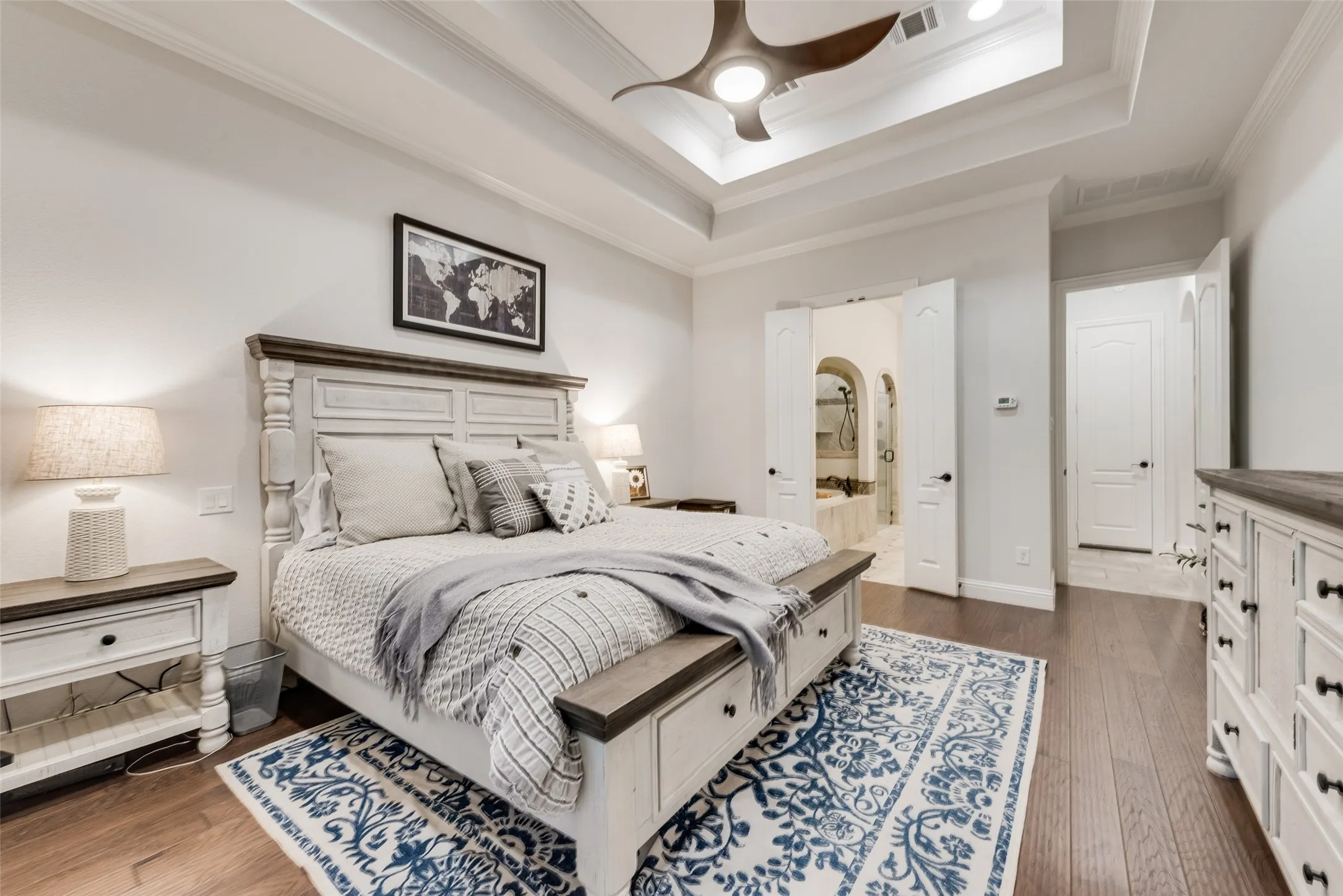 Single Family Residence For Sale in Tarrant County , 10013 Lakeside Drive, Fort Worth, Texas 76179, 4 Bedrooms, 4 Bathrooms, 2 Garage spaces, 3,711 Sqft, built in 2017, Price $1,219,999, mls#21144740, Real Estate Agent in Fort Worth, Homes For Sale in Tarrant county, Homes For Sale in Fort Worth, Realtor in Fort Worth Texas, Real Estate Brokerage Independent Realty Texas, Luminita Cordes Realtor