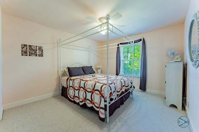 Single Family Residence For Sale in Henderson County , 6209 Point La Vista Drive, Malakoff, Texas 75148, 5 Bedrooms, 4 Bathrooms, 2 Garage spaces, 3,309 Sqft, built in 1999, Price $985,000, mls#21145472, Real Estate Agent in Malakoff, Homes For Sale in Henderson county, Homes For Sale in Malakoff, Realtor in Malakoff Texas, Real Estate Brokerage Independent Realty Texas, Luminita Cordes Realtor