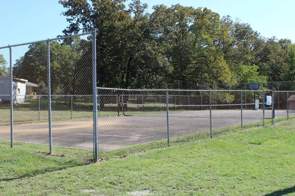 Single Family Residence For Sale in Henderson County , 6209 Point La Vista Drive, Malakoff, Texas 75148, 5 Bedrooms, 4 Bathrooms, 2 Garage spaces, 3,309 Sqft, built in 1999, Price $985,000, mls#21145472, Real Estate Agent in Malakoff, Homes For Sale in Henderson county, Homes For Sale in Malakoff, Realtor in Malakoff Texas, Real Estate Brokerage Independent Realty Texas, Luminita Cordes Realtor