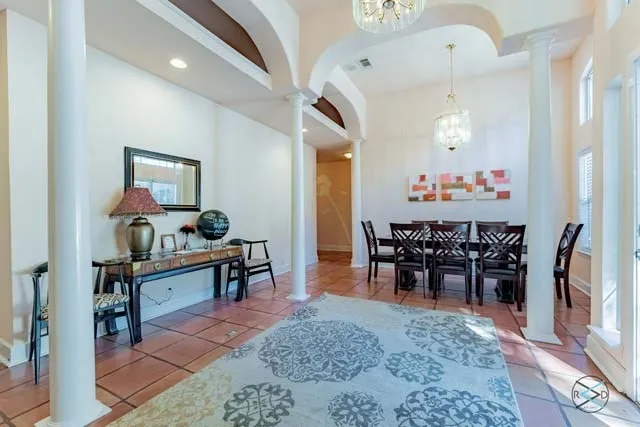 Single Family Residence For Sale in Henderson County , 6209 Point La Vista Drive, Malakoff, Texas 75148, 5 Bedrooms, 4 Bathrooms, 2 Garage spaces, 3,309 Sqft, built in 1999, Price $985,000, mls#21145472, Real Estate Agent in Malakoff, Homes For Sale in Henderson county, Homes For Sale in Malakoff, Realtor in Malakoff Texas, Real Estate Brokerage Independent Realty Texas, Luminita Cordes Realtor