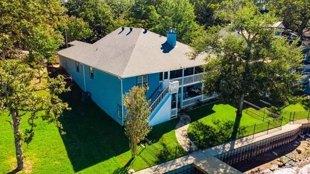 Single Family Residence For Sale in Henderson County , 6209 Point La Vista Drive, Malakoff, Texas 75148, 5 Bedrooms, 4 Bathrooms, 2 Garage spaces, 3,309 Sqft, built in 1999, Price $985,000, mls#21145472, Real Estate Agent in Malakoff, Homes For Sale in Henderson county, Homes For Sale in Malakoff, Realtor in Malakoff Texas, Real Estate Brokerage Independent Realty Texas, Luminita Cordes Realtor