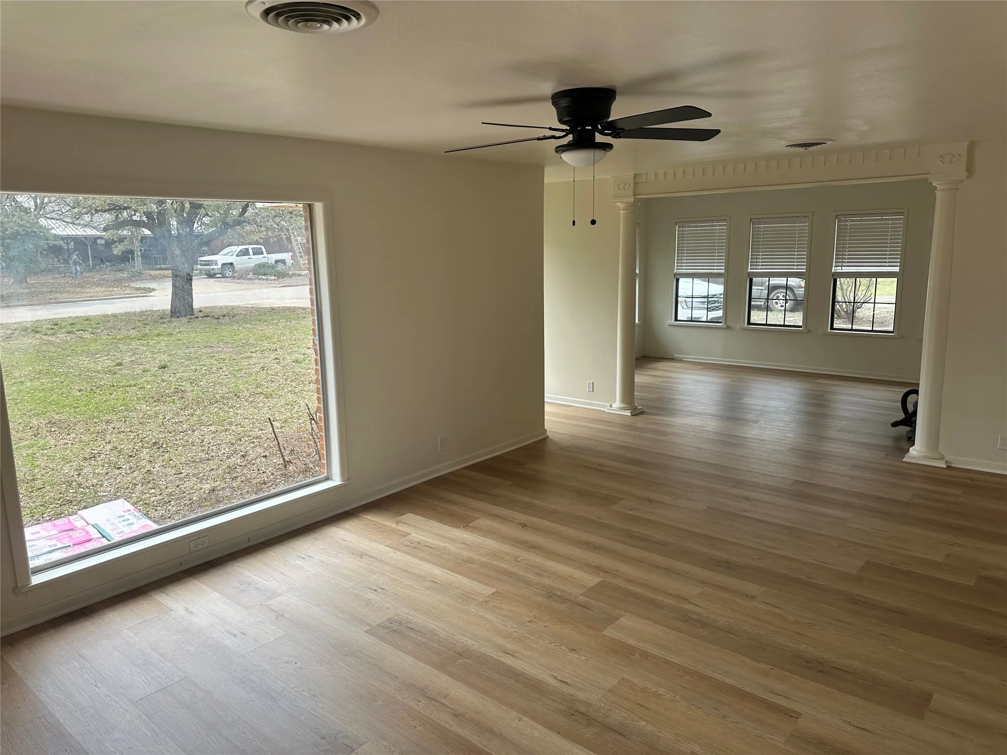 Single Family Residence For Sale in Hamilton County , 1121 E Coke, Hamilton, Texas 76531, 2 Bedrooms, 1 Bathroom, Garage spaces, 1,350 Sqft, built in 1960, Price $165,000, mls#21145593, Real Estate Agent in Hamilton, Homes For Sale in Hamilton county, Homes For Sale in Hamilton, Realtor in Hamilton Texas, Real Estate Brokerage Independent Realty Texas, Luminita Cordes Realtor