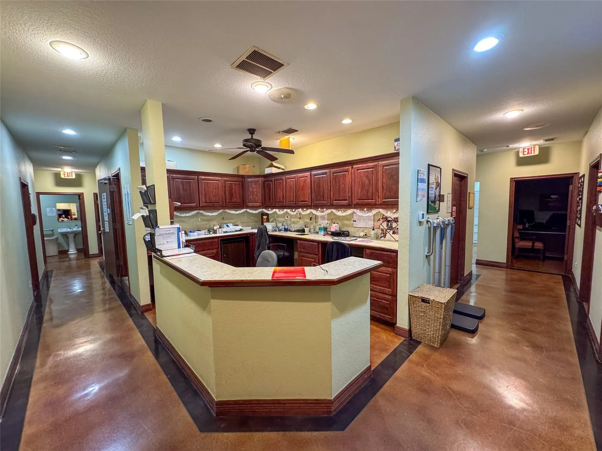 Office For Rent in Grayson County , 1700 Gallagher Drive, Sherman, Texas 75090, 0, 0, Garage spaces, 0 Sqft, built in 2006, Preowned, Price $20, mls#21145590, Real Estate Agent in Sherman, Homes For Rent in Grayson county, Homes For Rent in Sherman, Realtor in Sherman Texas, Real Estate Brokerage Independent Realty Texas, Luminita Cordes Realtor