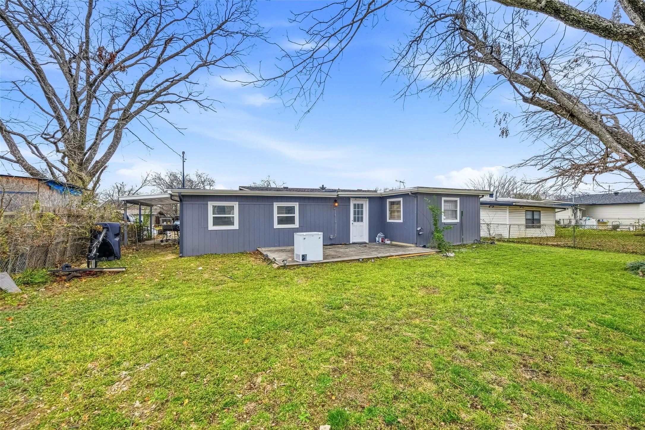 Single Family Residence For Sale in Tarrant County , 1818 Reever Street, Arlington, Texas 76010, 4 Bedroom, 2 Bathroom, Garage spaces, 1,987 Sqft, built in 1953, Preowned, mls#21145584, Real Estate Agent in Arlington, Homes For Sale in Tarrant county, Homes For Sale in Arlington, Realtor in Arlington Texas, Real Estate Brokerage Independent Realty Texas, Luminita Cordes Realtor